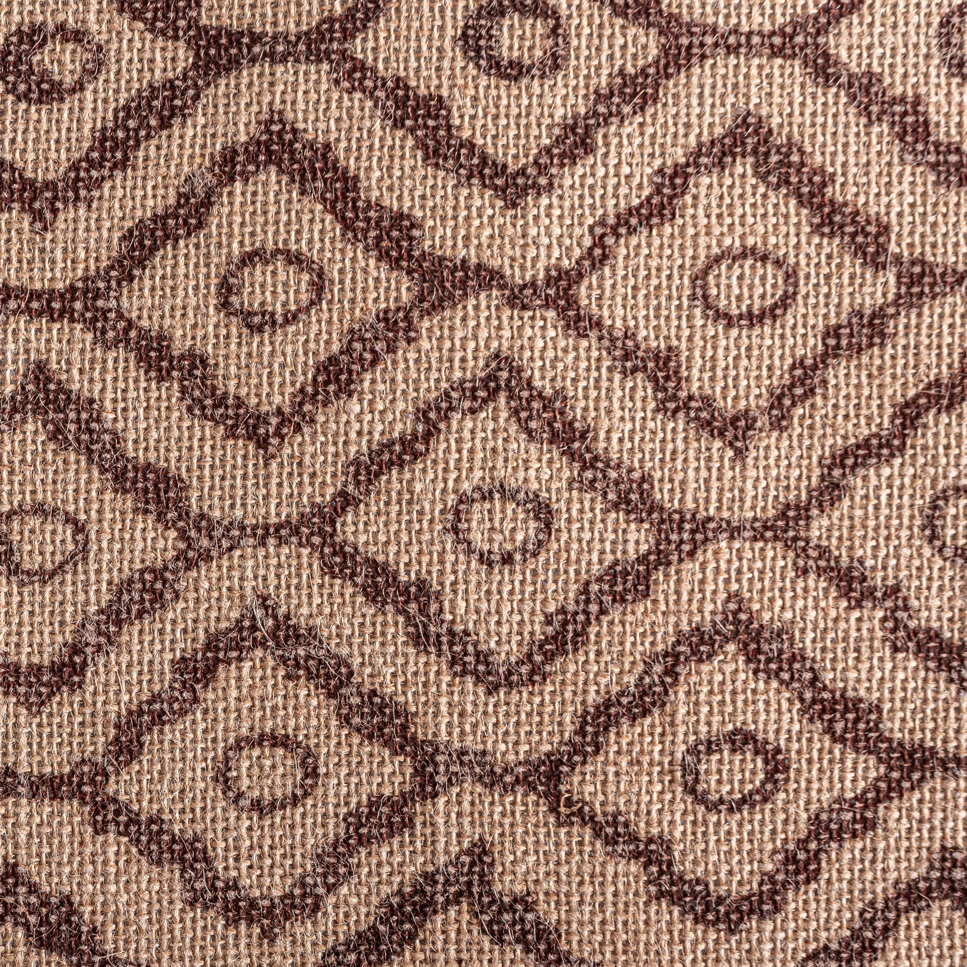 Coussin ethnique en jute texturé beige et marron | VICAL Seth | REMO-HOME, mobilier design et décoration d'intérieur