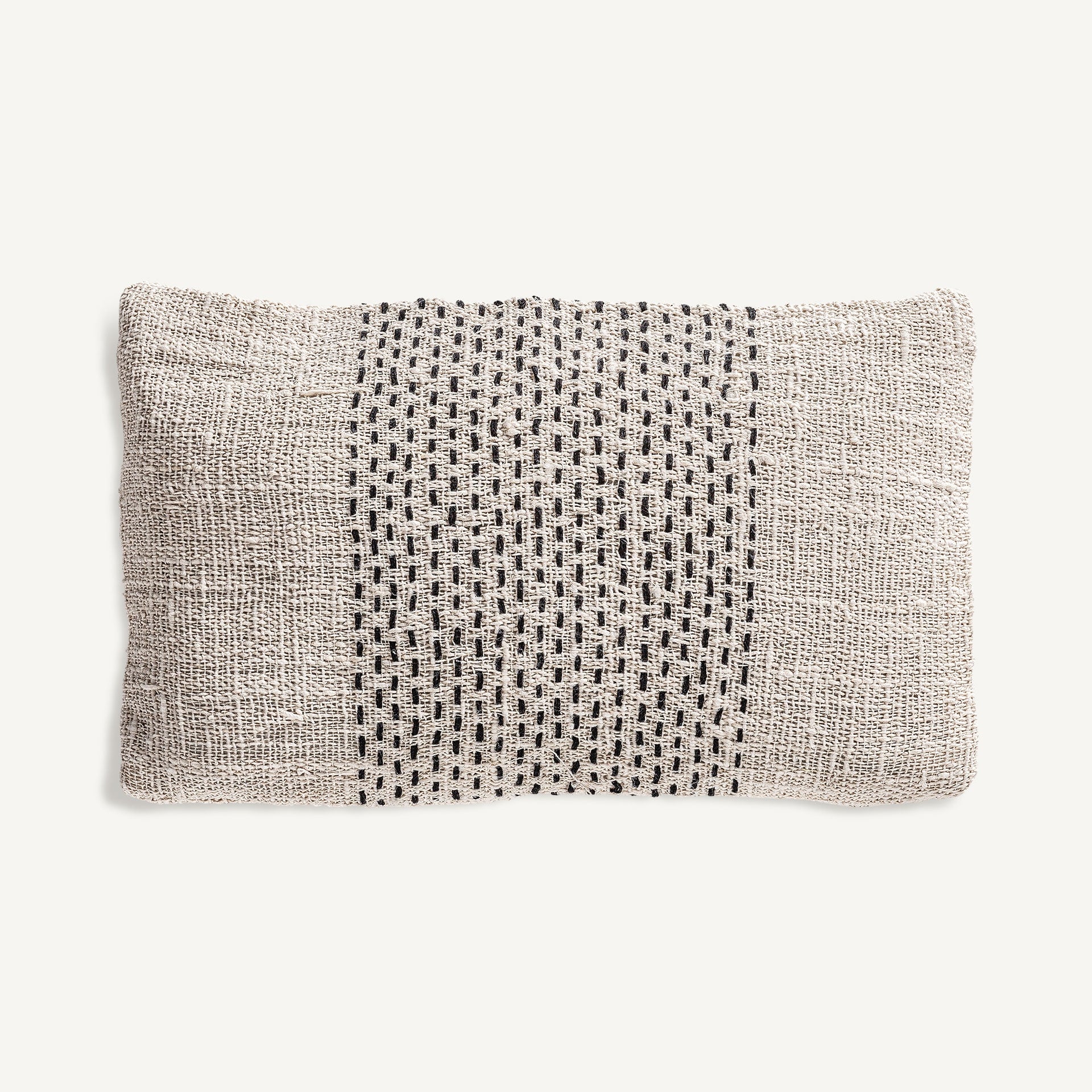 Coussin rectangulaire blanc cassé | VICAL Clancy | REMO-HOME, mobilier design et décoration d'intérieur