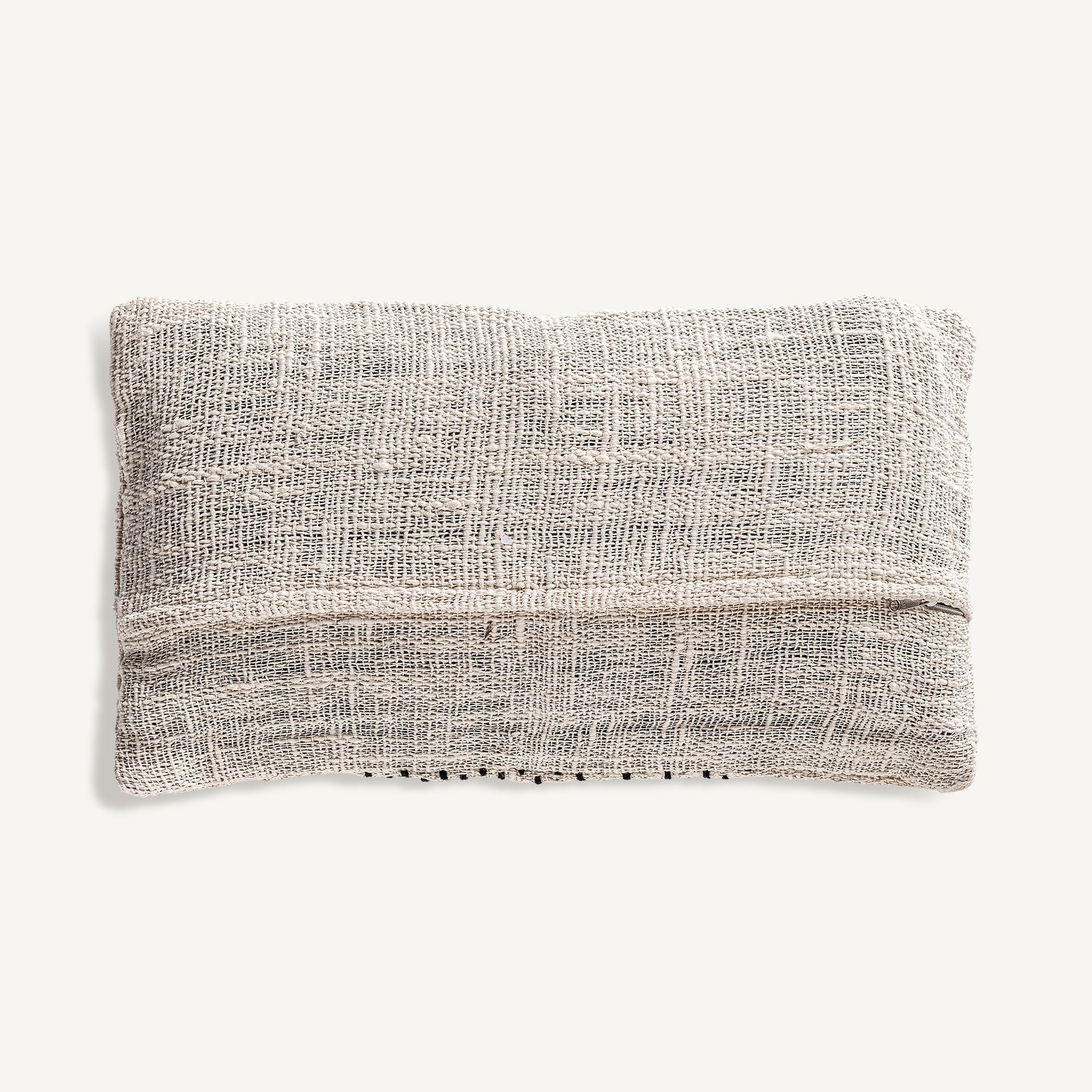 Coussin rectangulaire blanc cassé | VICAL Clancy | REMO-HOME, mobilier design et décoration d'intérieur