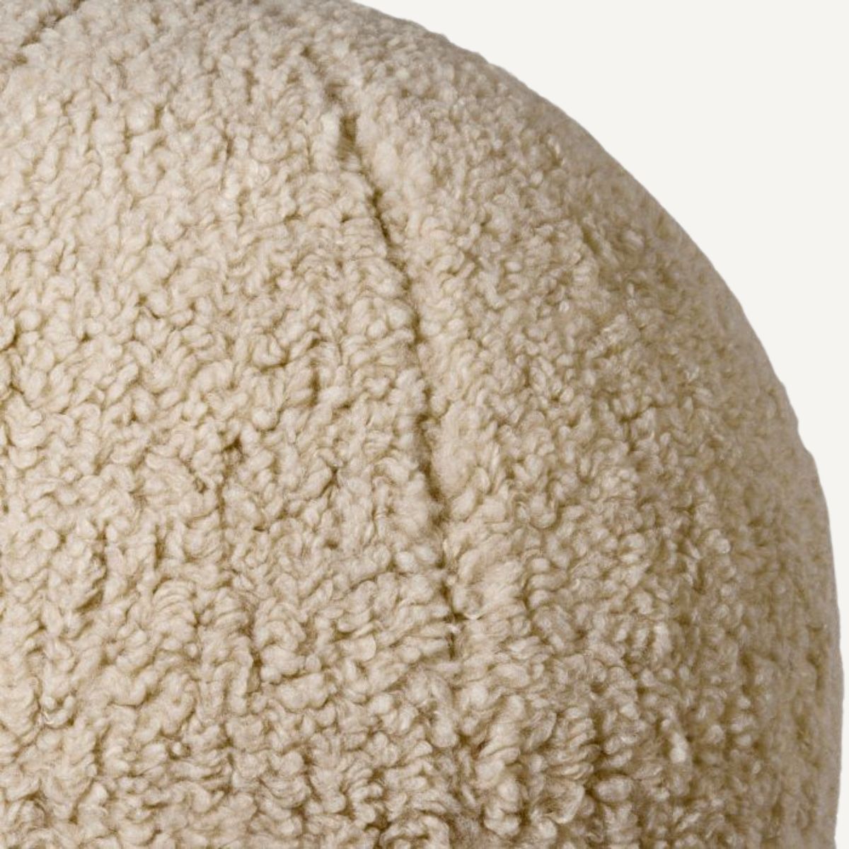 Coussin rond molletonné crème | Eichholtz Palla L | REMO-HOME, mobilier et décoration d'intérieur