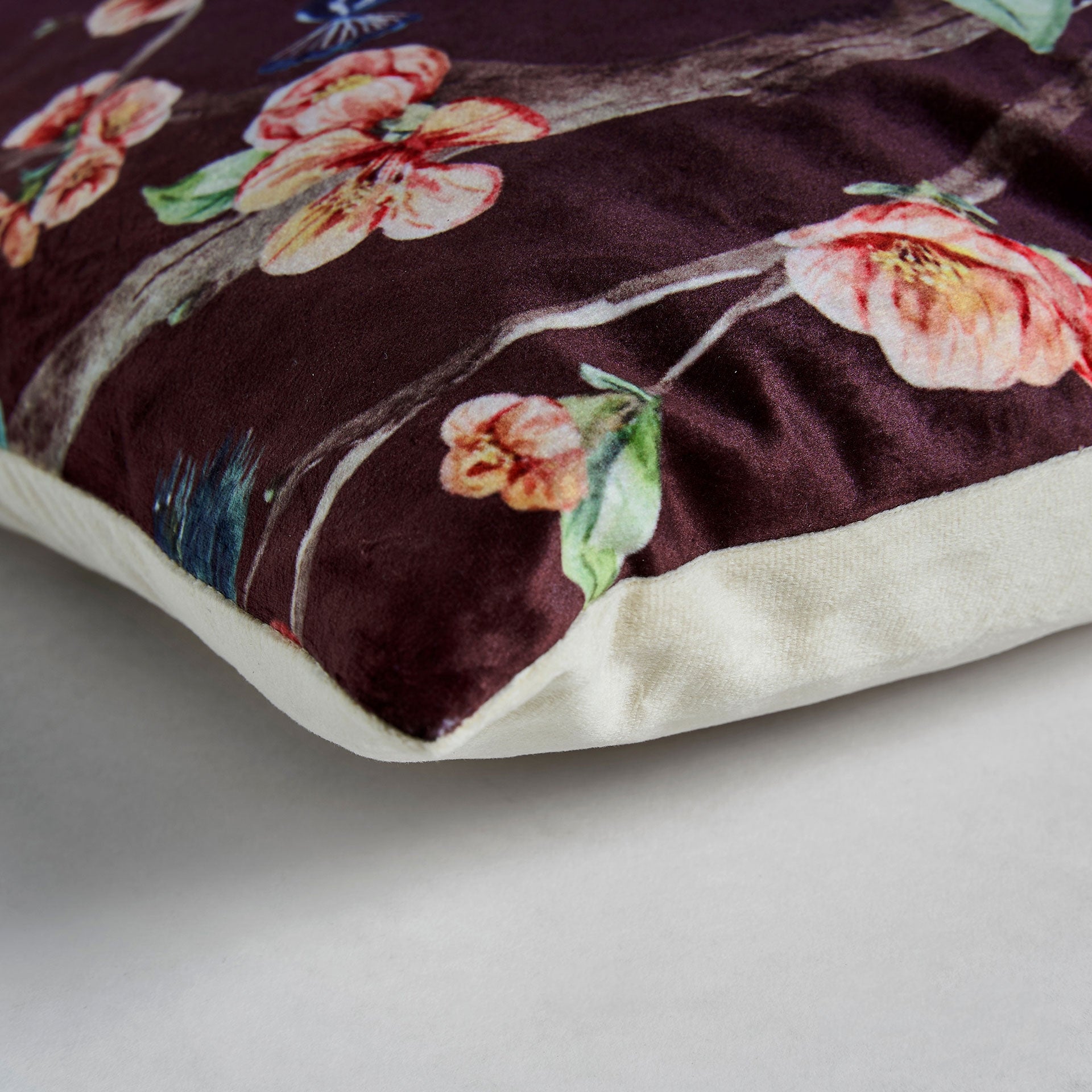 Coussin velours multicolore motif provençal | VICAL Ale | REMO-HOME, mobilier design et décoration d'intérieur