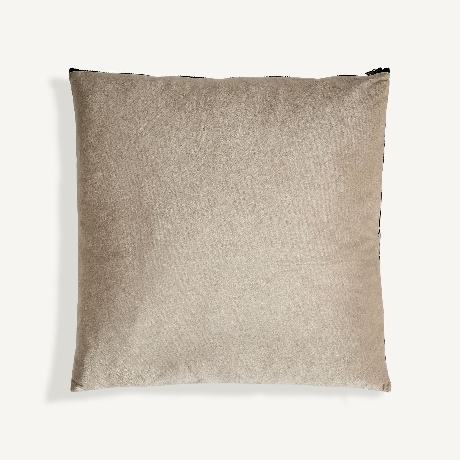 Coussin velours noir et doré motif provençal | VICAL Achlys | REMO-HOME, mobilier design et décoration d'intérieur