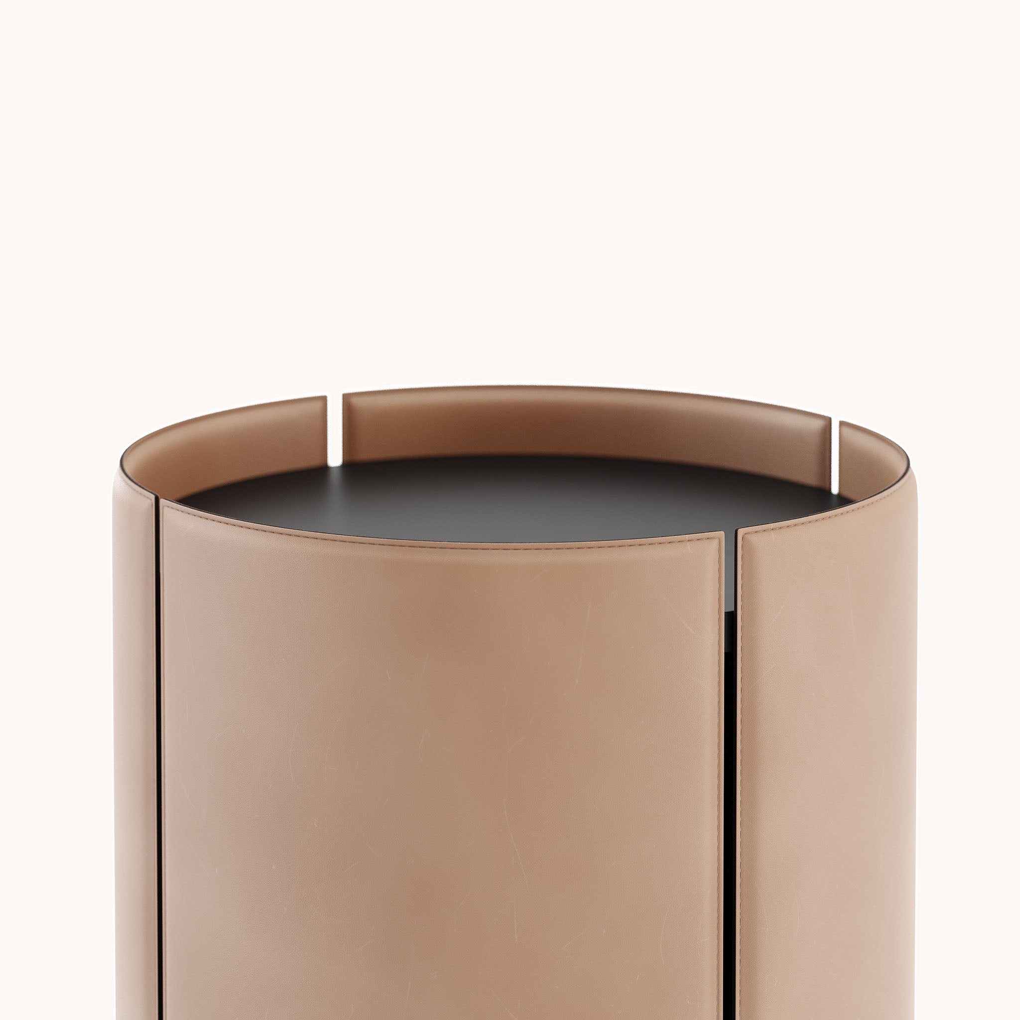 Table d'appoint en cuir camel | Domkapa Mano