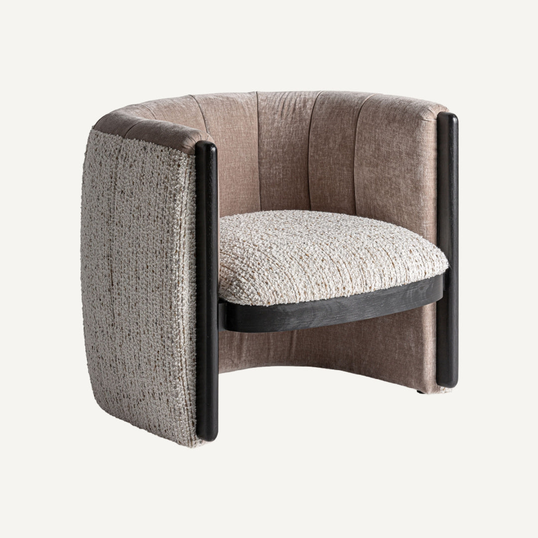 Fauteuil bouclé crème et pin noir | Vical Erbach | REMO, mobilier et décoration d'intérieur