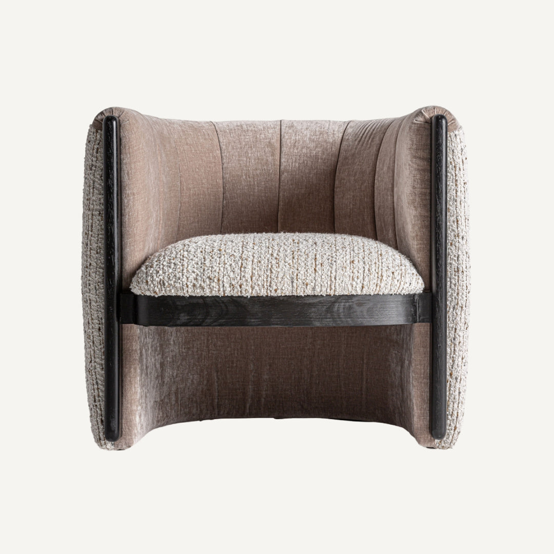 Fauteuil bouclé crème et pin noir | Vical Erbach | REMO, mobilier et décoration d'intérieur