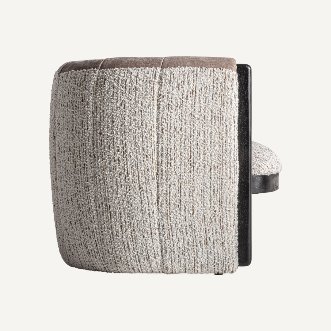 Fauteuil bouclé crème et pin noir | Vical Erbach | REMO, mobilier et décoration d'intérieur