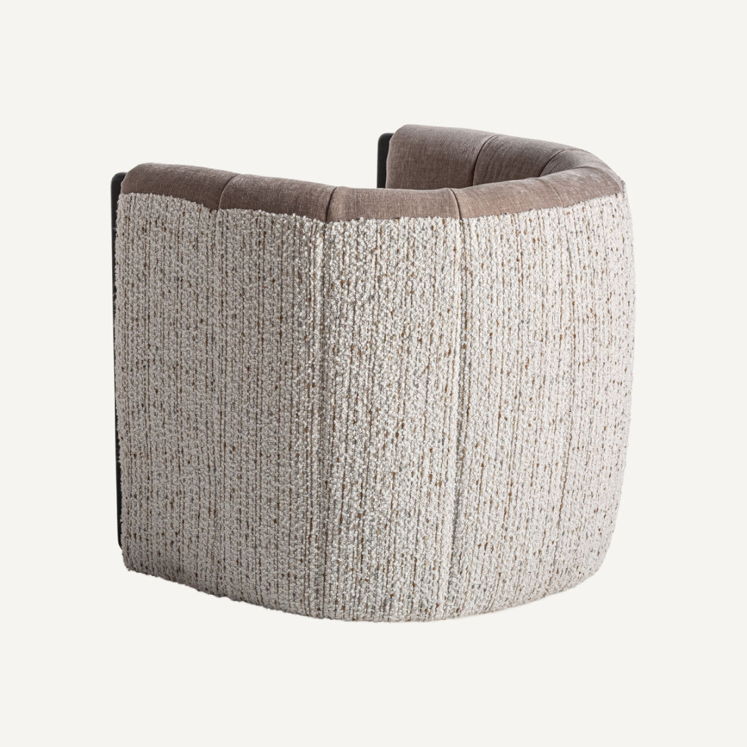 Fauteuil bouclé crème et pin noir | Vical Erbach | REMO, mobilier et décoration d'intérieur