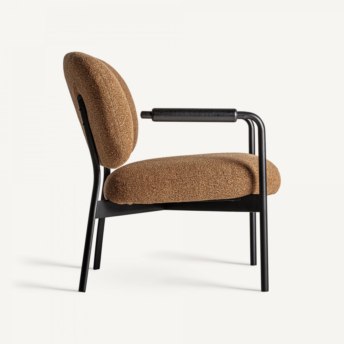 Fauteuil bouclé ocre et bois de pin | VICAL Jessie | REMO-HOME, mobilier design et décoration d'intérieur