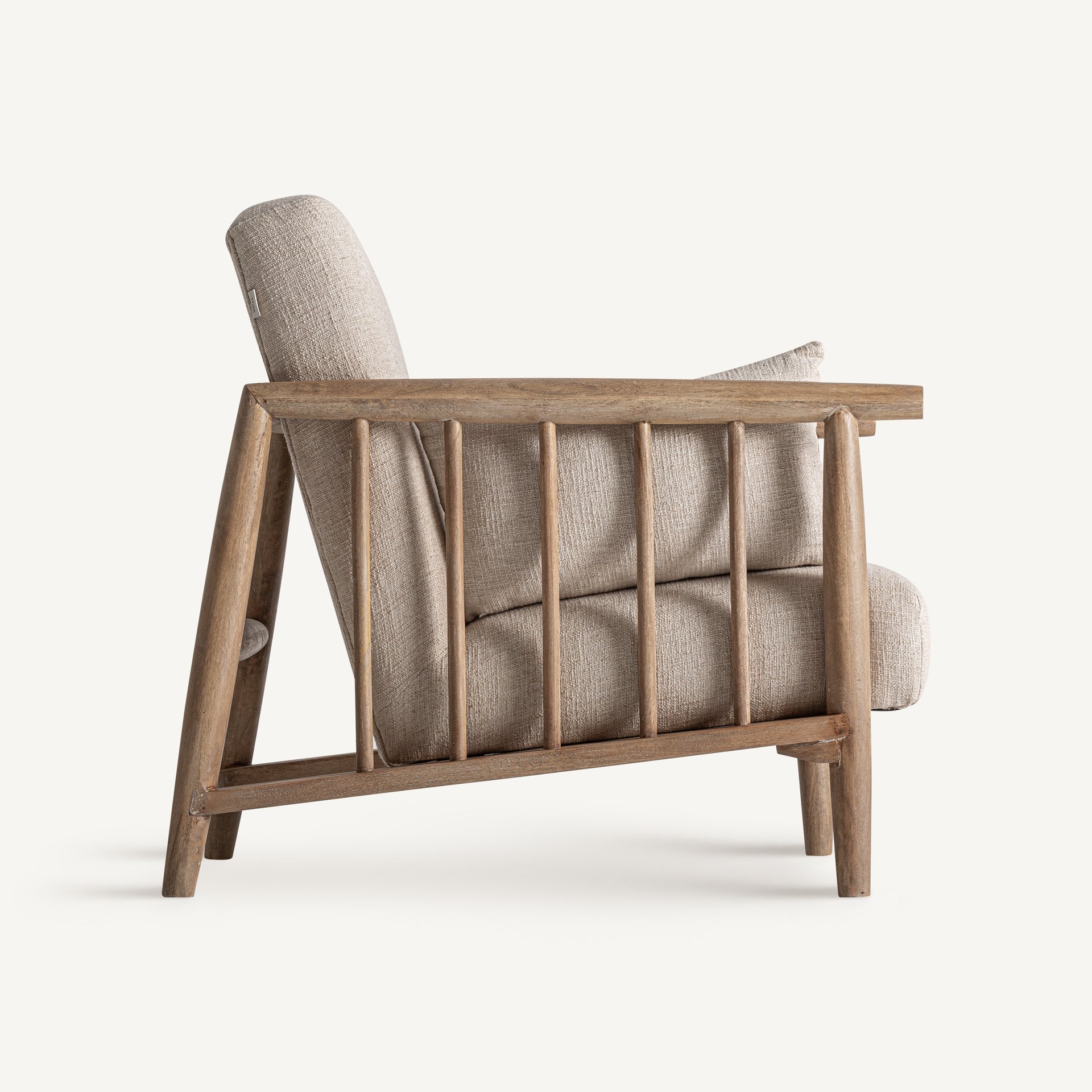 Fauteuil capitonné tissu beige | VICAL Grebin | REMO-HOME, mobilier design et décoration d'intérieur