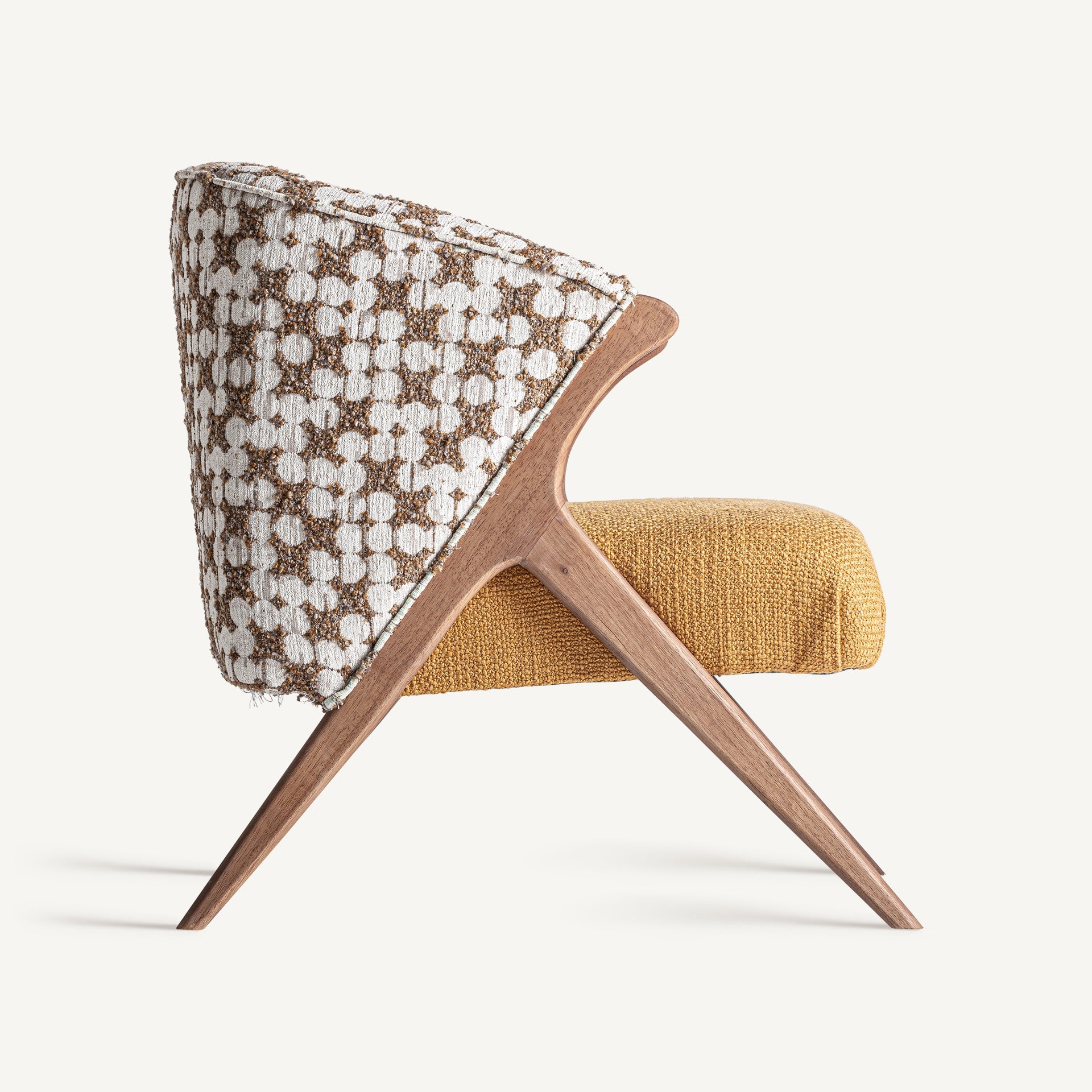 Fauteuil concept ocre tissu et bois de pin | VICAL Dolving | REMO-HOME, mobilier design et décoration d'intérieur