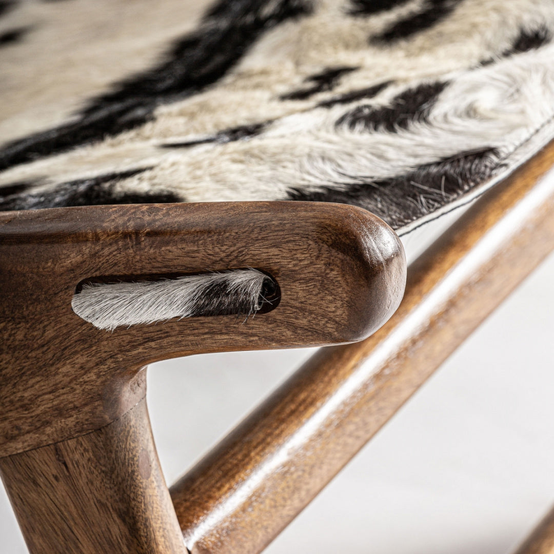 Fauteuil d'appoint en cuir et bois de manguier | Vical Helfaut | REMO, mobilier et décoration d'intérieur