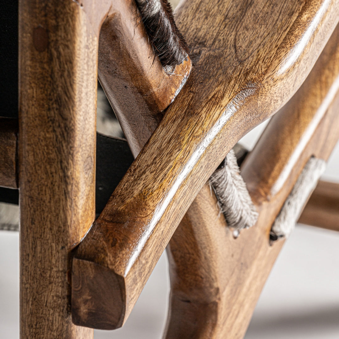 Fauteuil d'appoint en cuir et bois de manguier | Vical Helfaut | REMO, mobilier et décoration d'intérieur