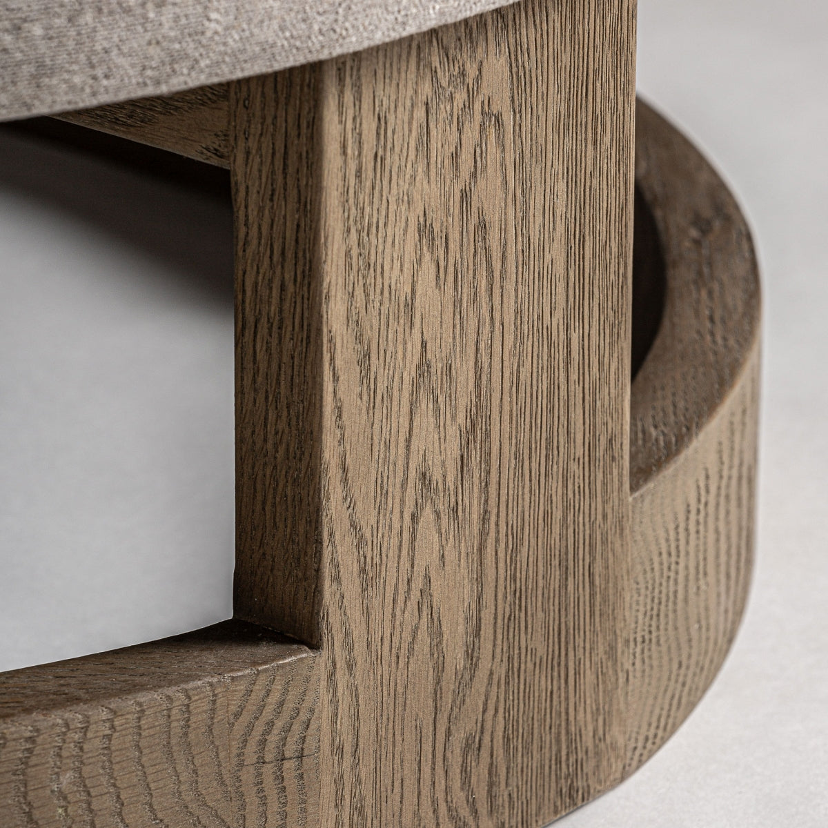 Fauteuil d'appoint en tissu beige | Vical Leutasch | REMO-HOME, mobilier et décoration d'intérieur