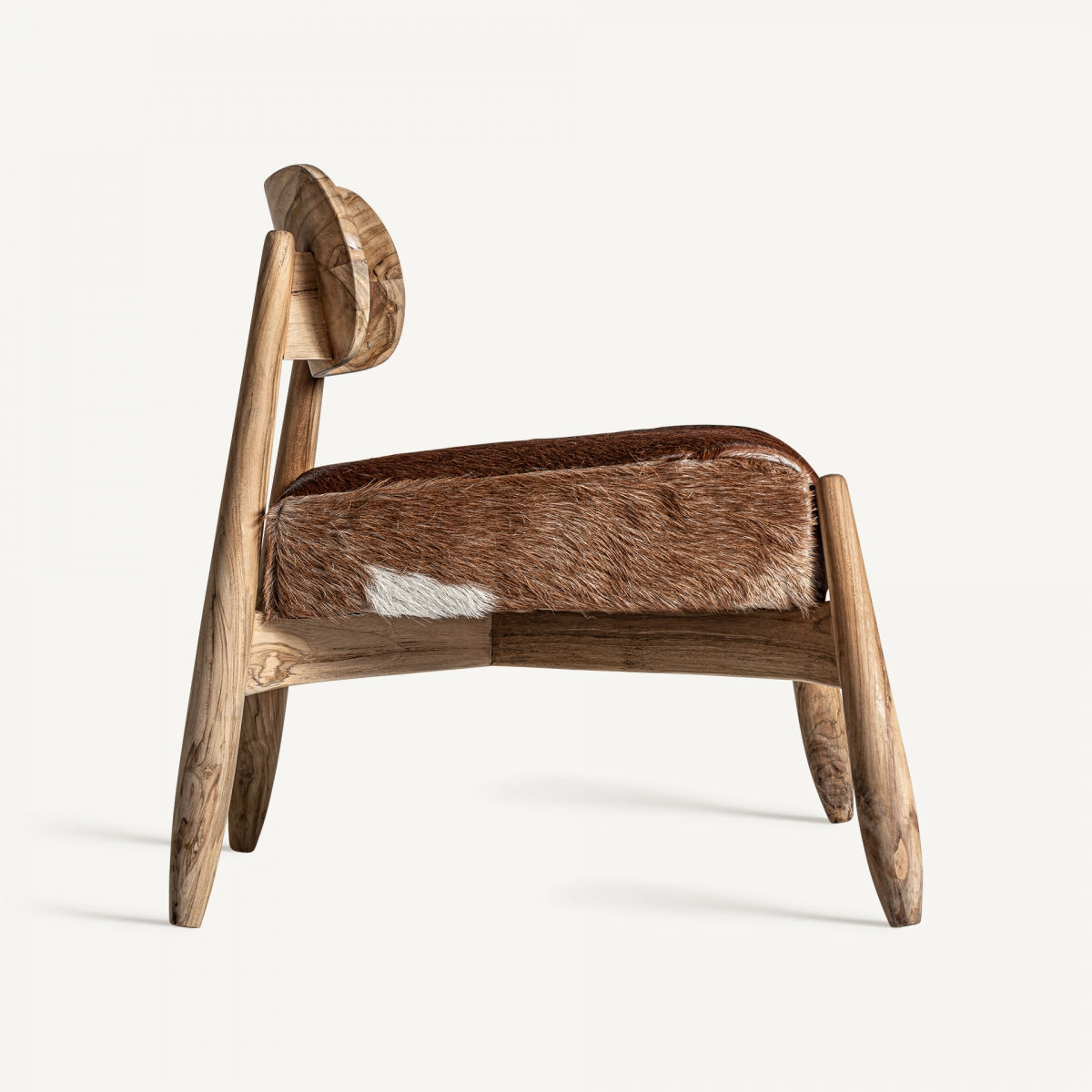 Fauteuil en teck et peau de chèvre | VICAL Payerne | REMO-HOME, mobilier design et décoration d'intérieur