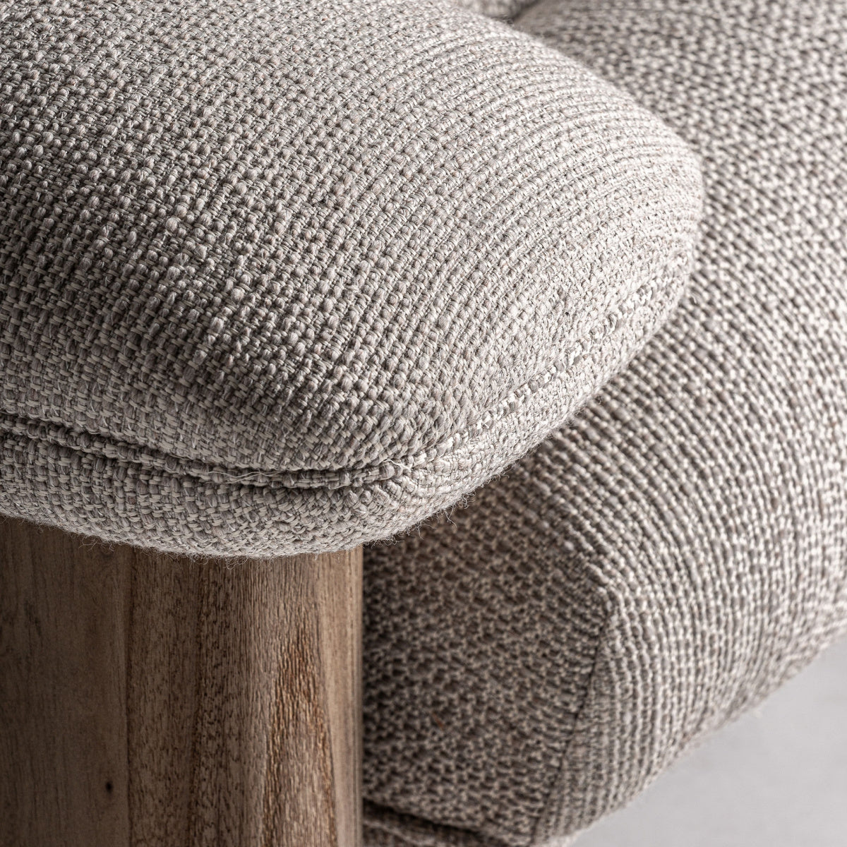 Fauteuil en tissu beige | VICAL Jacquard | REMO-HOME, mobilier design et décoration d'intérieur