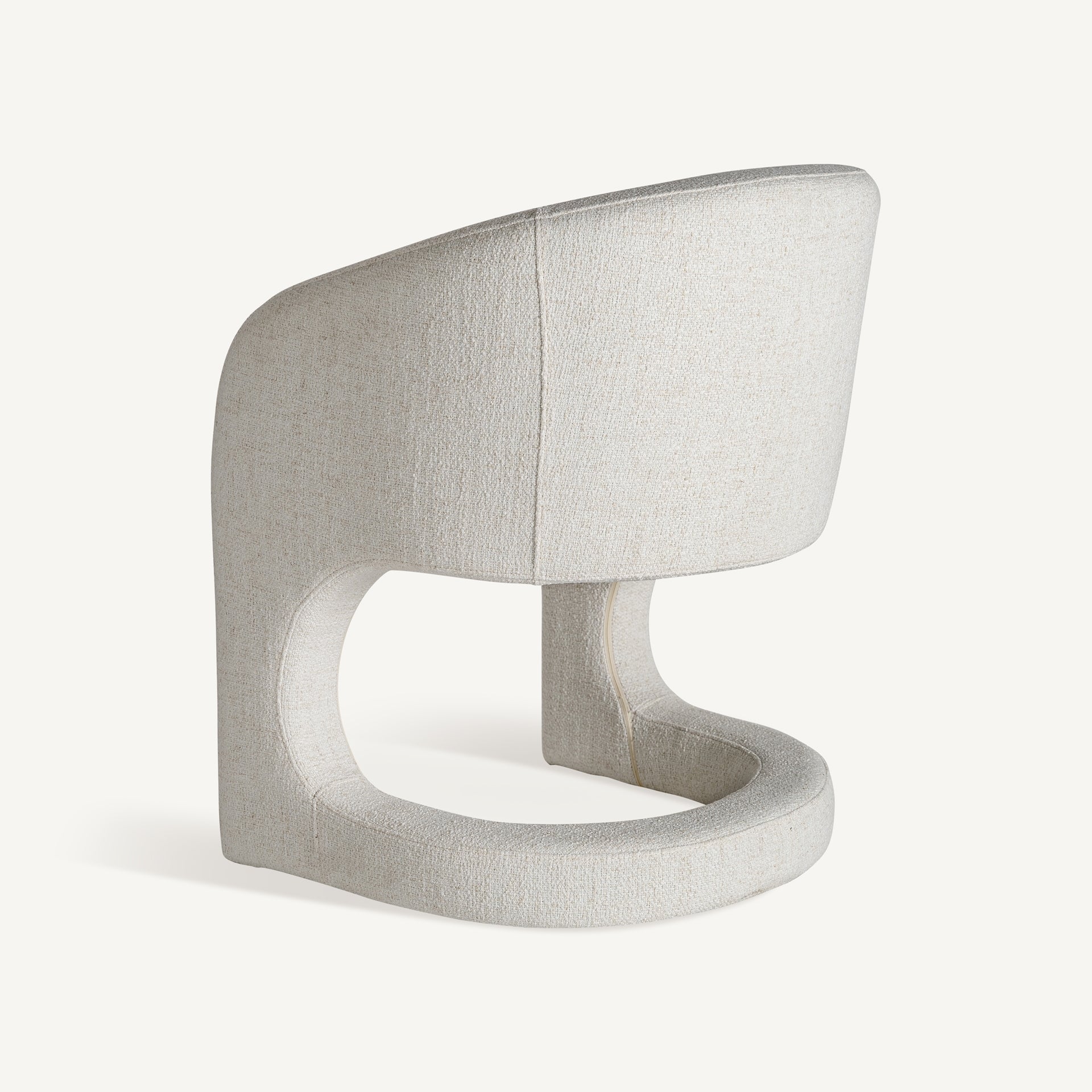 Fauteuil tissu blanc cassé et structure métal | VICAL Bilais | REMO-HOME, mobilier design et décoration d'intérieur