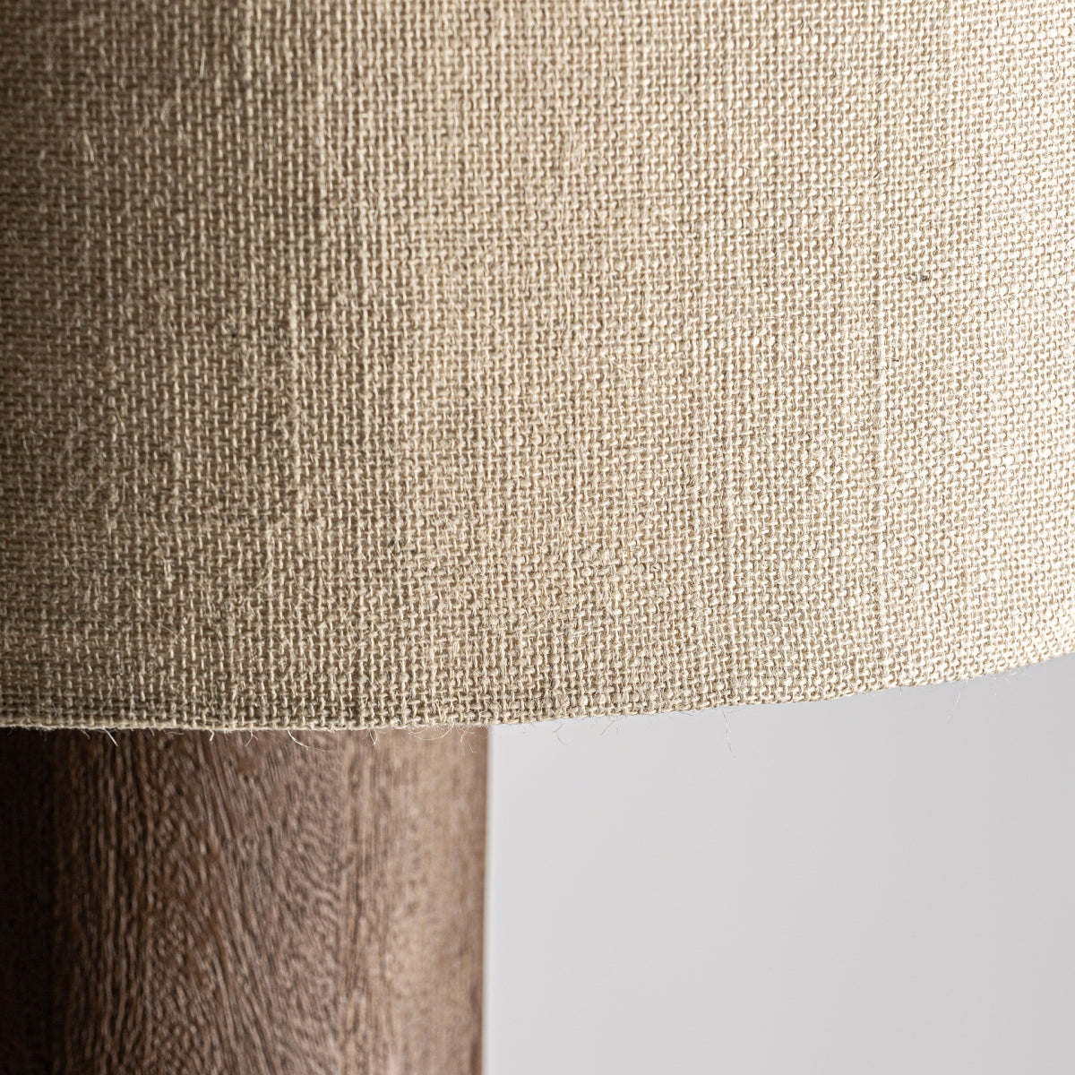 Lampadaire en bois de manguier | VICAL Megève | REMO-HOME, mobilier design et décoration d'intérieur