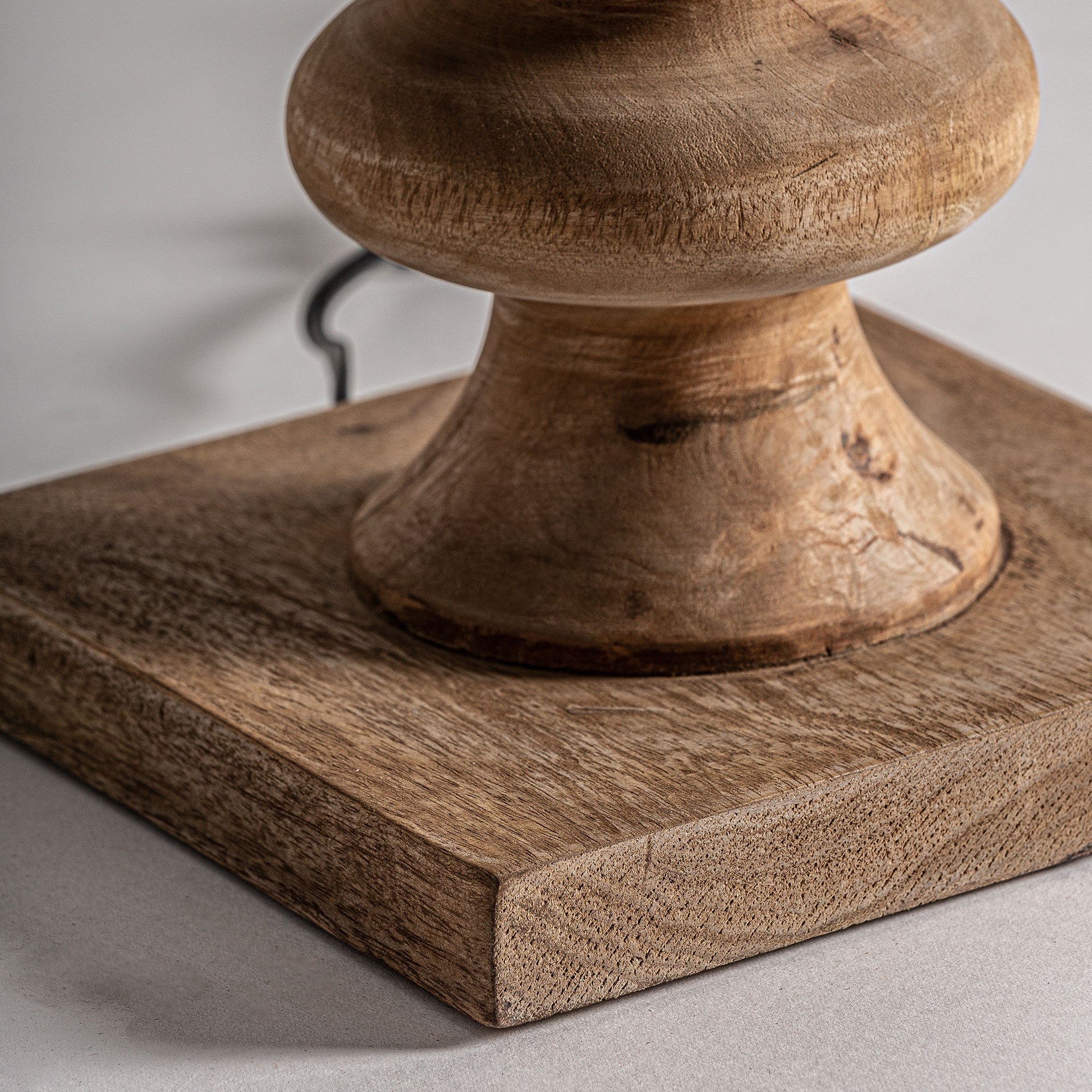 Lampe de salon bois de mangue naturel | VICAL | REMO-HOME, mobilier design et décoration d'intérieur