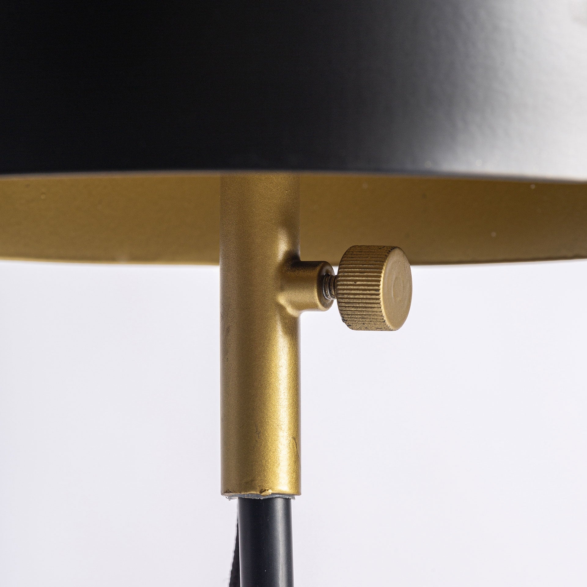 Lampe de salon métal noir laiton doré | VICAL | REMO-HOME, mobilier design et décoration d'intérieur