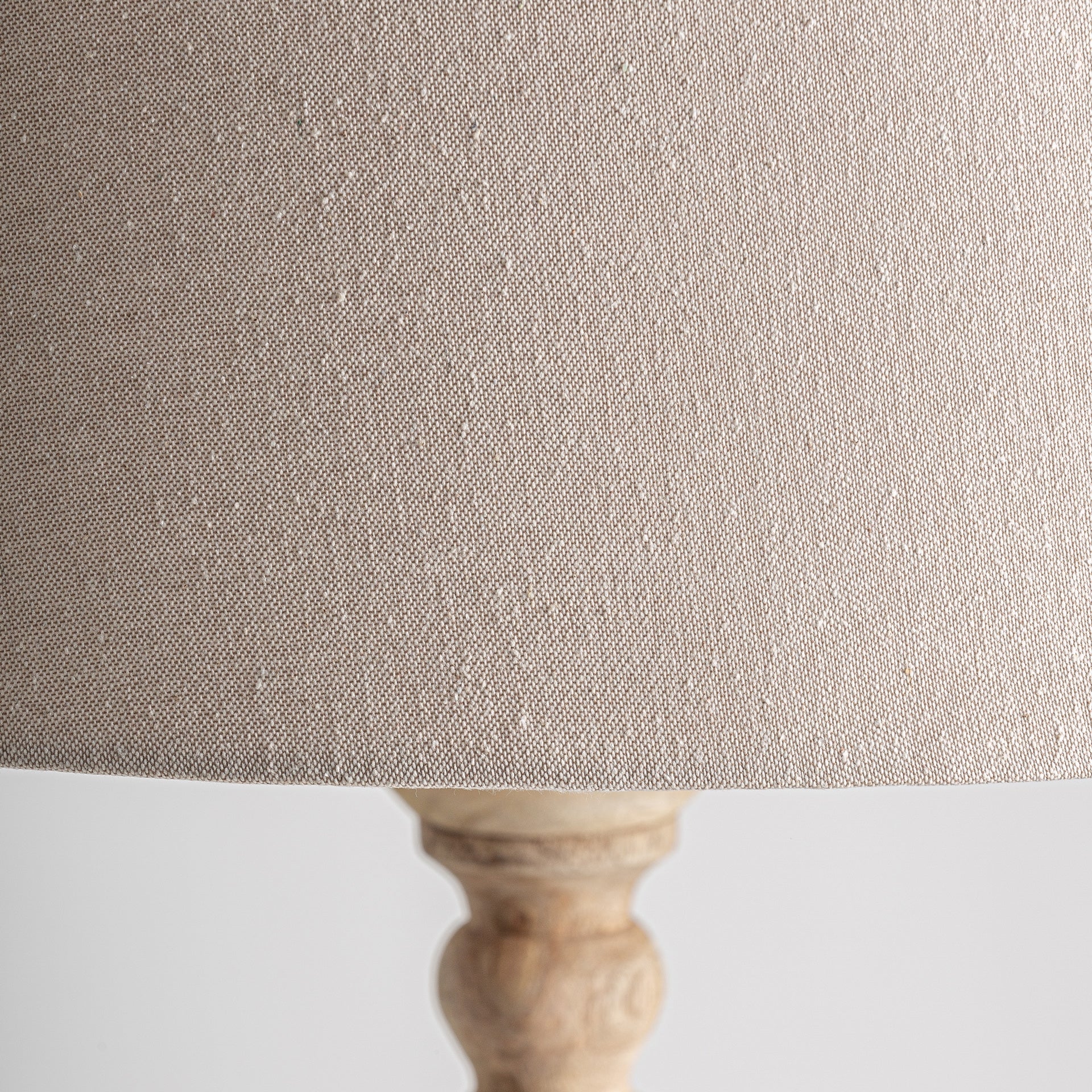 Lampe trépied bois de mangue beige | VICAL Heilbron | REMO-HOME, mobilier design et décoration d'intérieur
