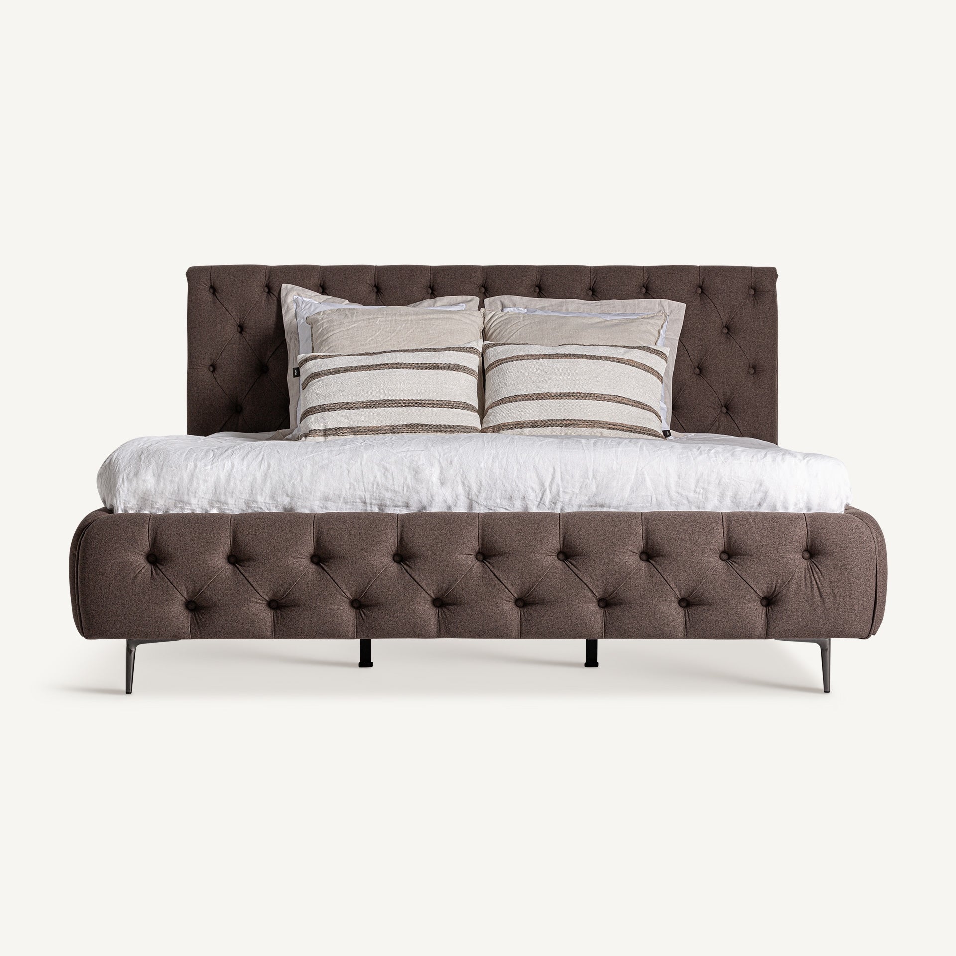 Lit double velours marron tête de lit capitonnée haute | VICAL Oslo | REMO-HOME, mobilier design et décoration d'intérieur