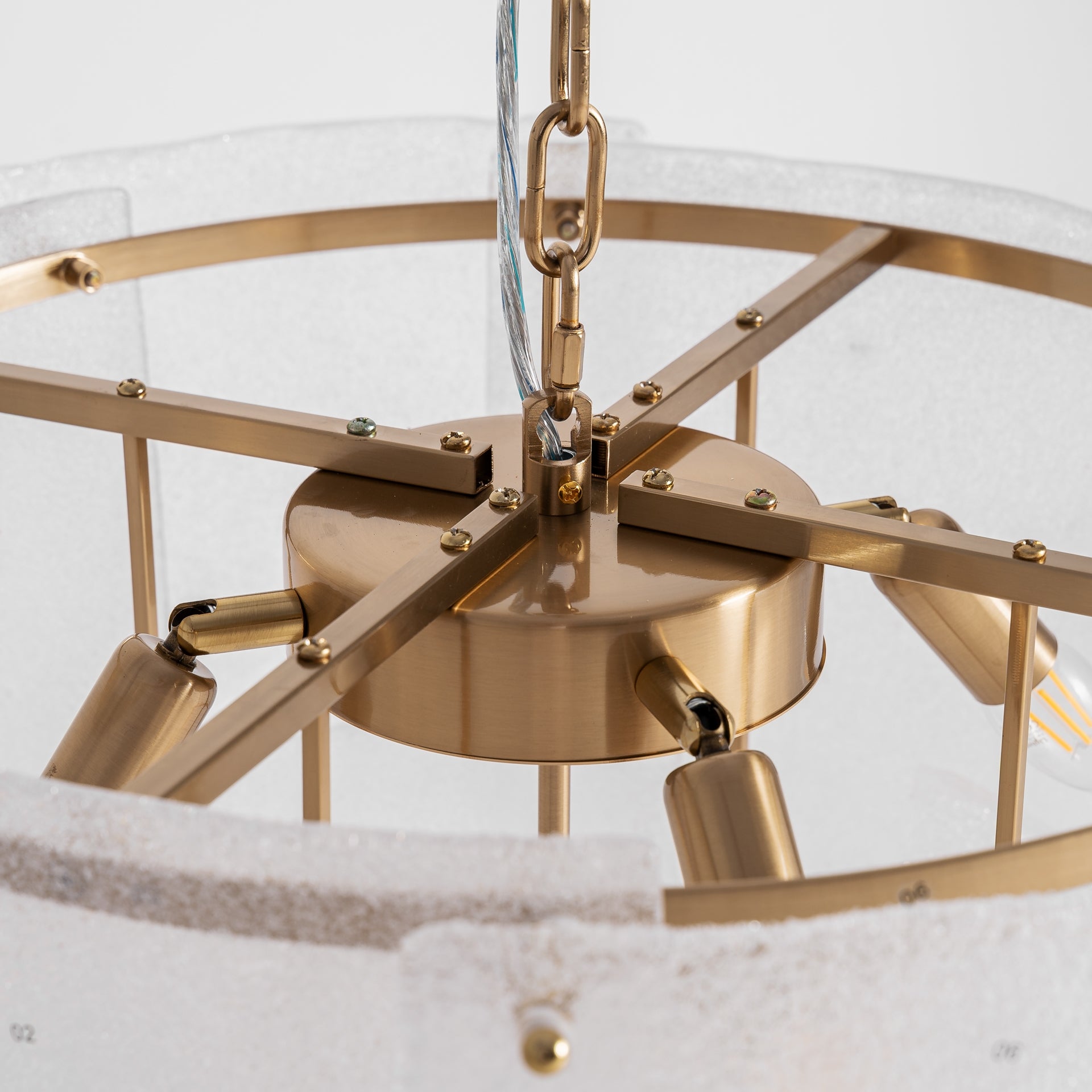 Lustre cubique verre blanc cassé et cuivré | REMO-HOME, mobilier design et décoration d'intérieur