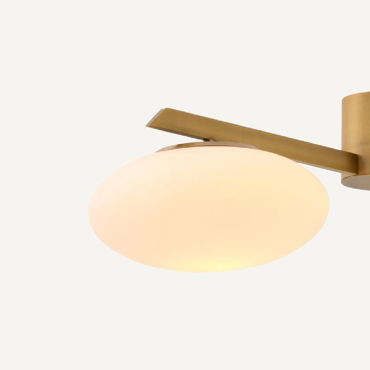 Lustre doré en verre blanc | Eichholtz Evergreen S | REMO-HOME, mobilier et décoration d'intérieur