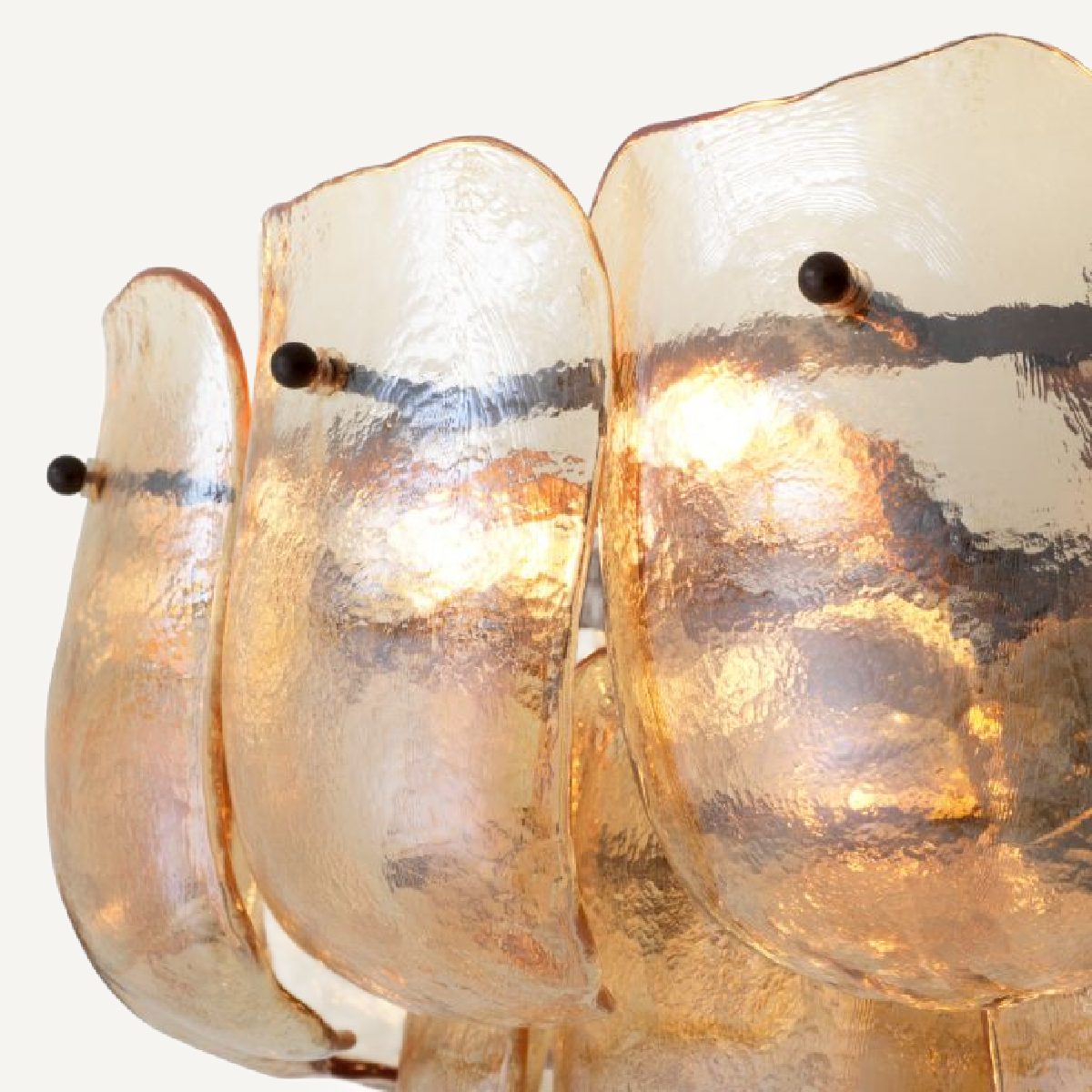 Lustre en bronze et verre champagne | Eichholtz Gustave | REMO-HOME, mobilier et décoration d'intérieur