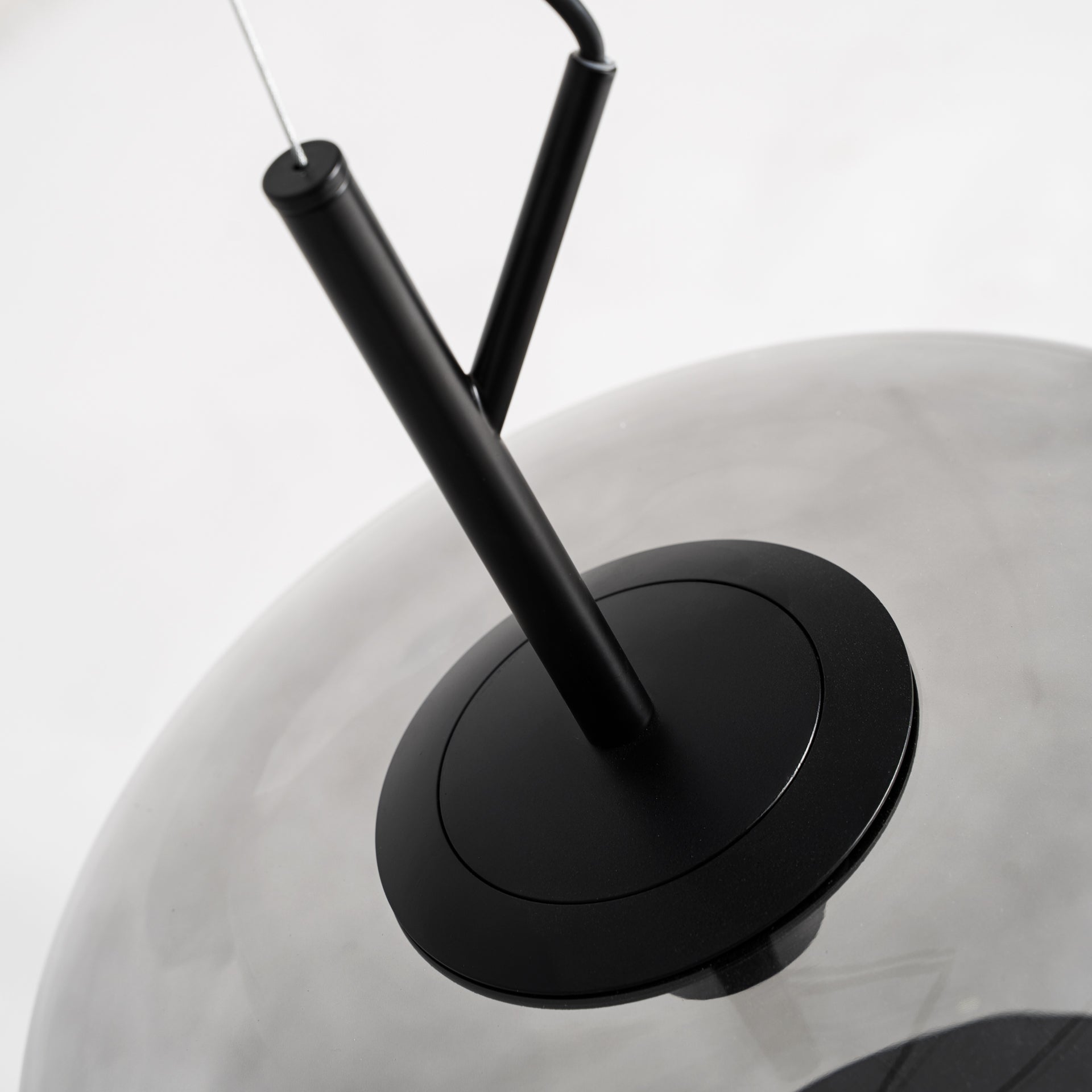 Lustre géométrique verre gris translucide et noir 35 cm | VICAL Helen | REMO-HOME, mobilier design et décoration d'intérieur