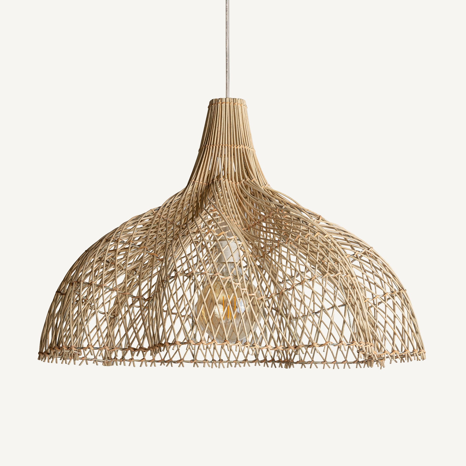 Lustre rotin naturel et métal | VICAL Tisno | REMO-HOME, mobilier design et décoration d'intérieur