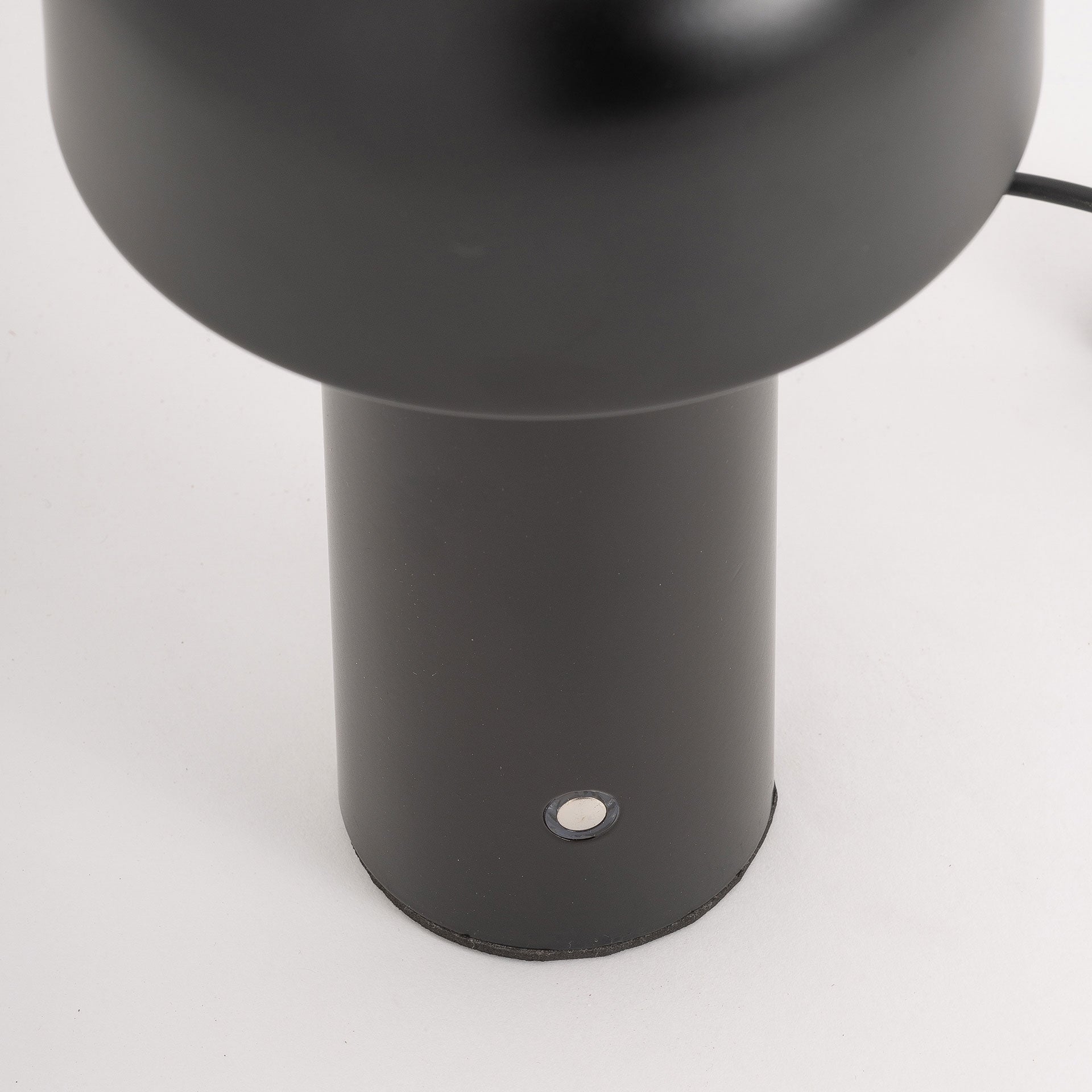 Mini lampe de table métal noir mat géométrique | VICAL Malik | REMO-HOME, mobilier design et décoration d'intérieur