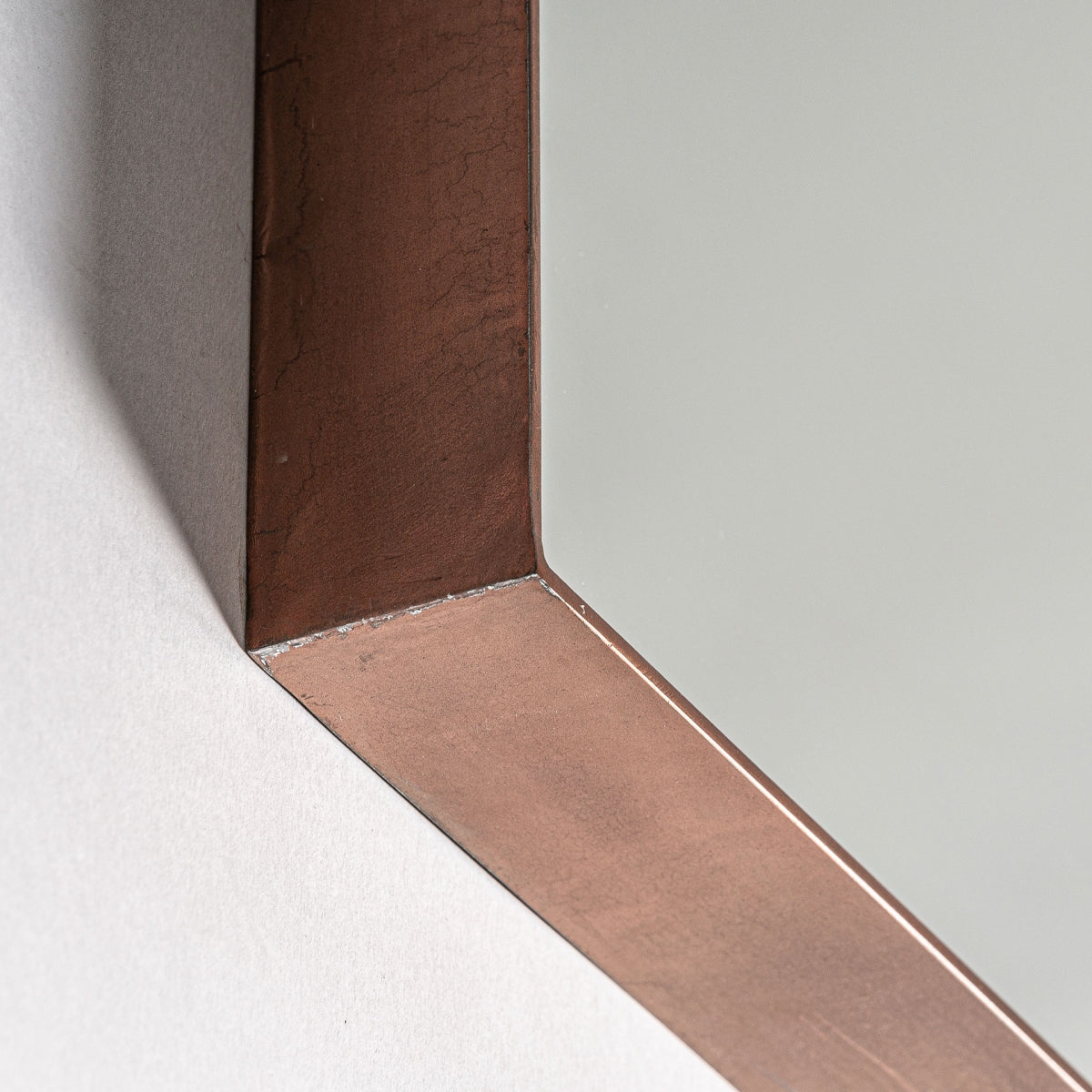 Miroir arqué en bois teinté bronze | Vical Drop | REMO-HOME, mobilier et décoration d'intérieur