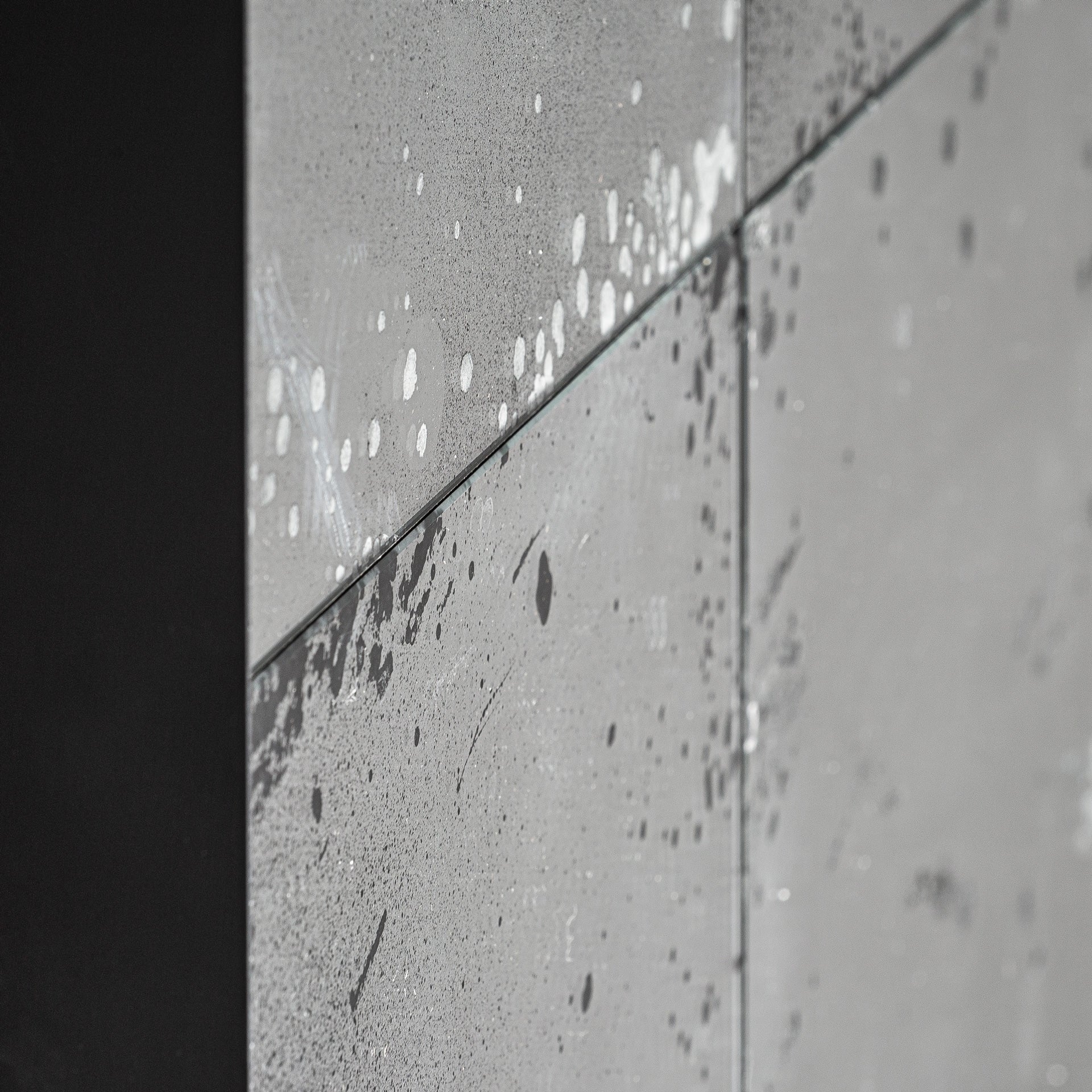 Miroir carré mural fer noir | VICAL | REMO-HOME, mobilier design et décoration d'intérieur