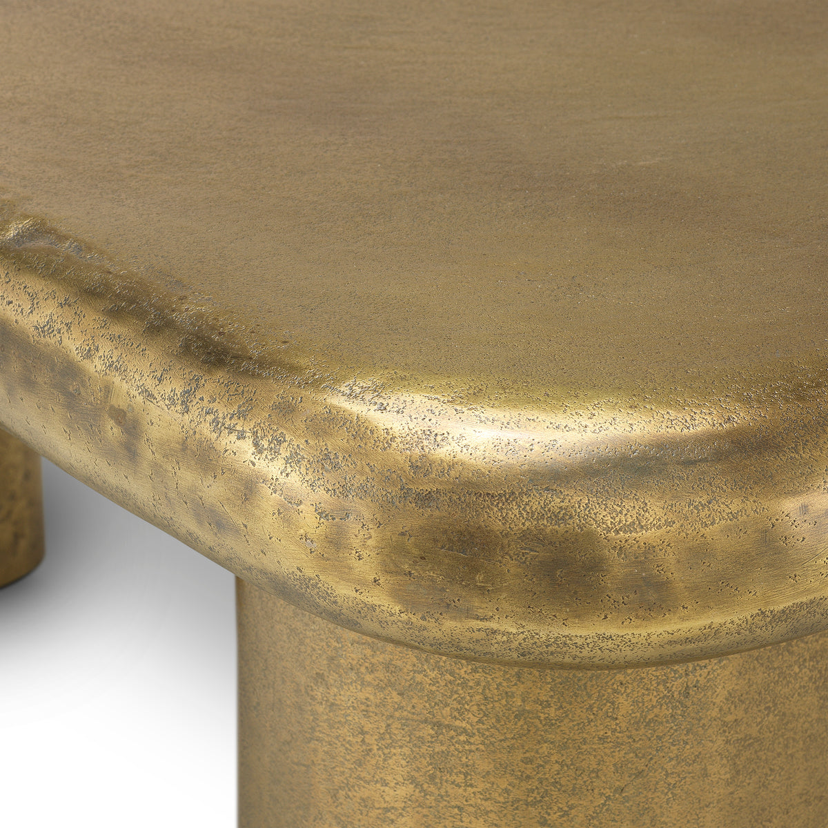 Table basse design en finition laiton vintage | Eichholtz Bellington