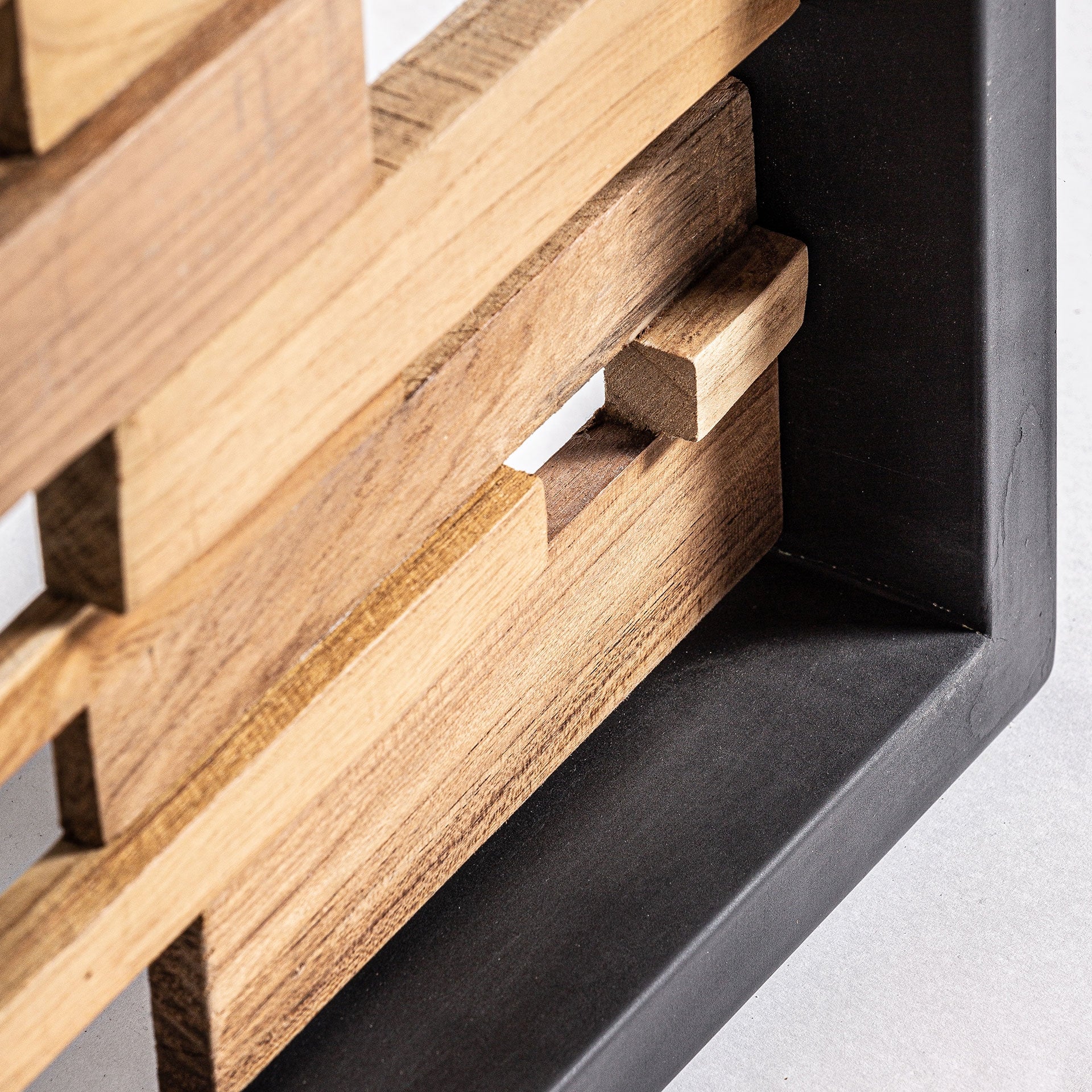 Panneau décoratif teck noir et fer naturel | VICAL | REMO-HOME, mobilier design et décoration d'intérieur