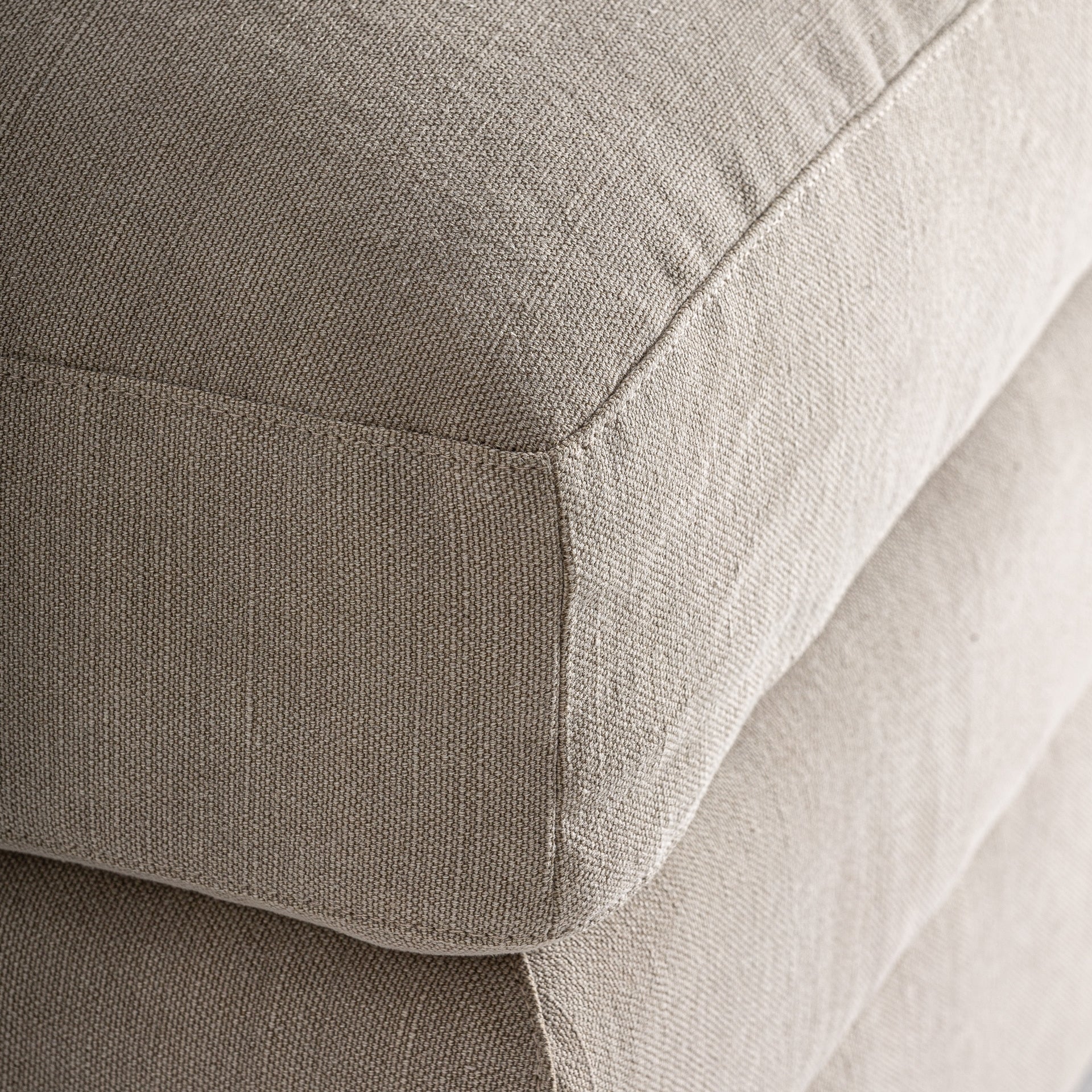 Repose-pieds modulable en polyester taupe | VICAL Otley | REMO-HOME, mobilier design et décoration d'intérieur