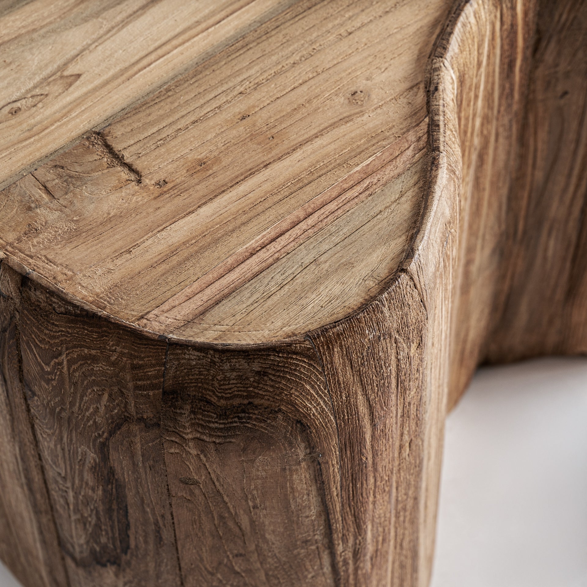 Table basse bois massif marron | VICAL Erloy | REMO-HOME, mobilier design et décoration d'intérieur