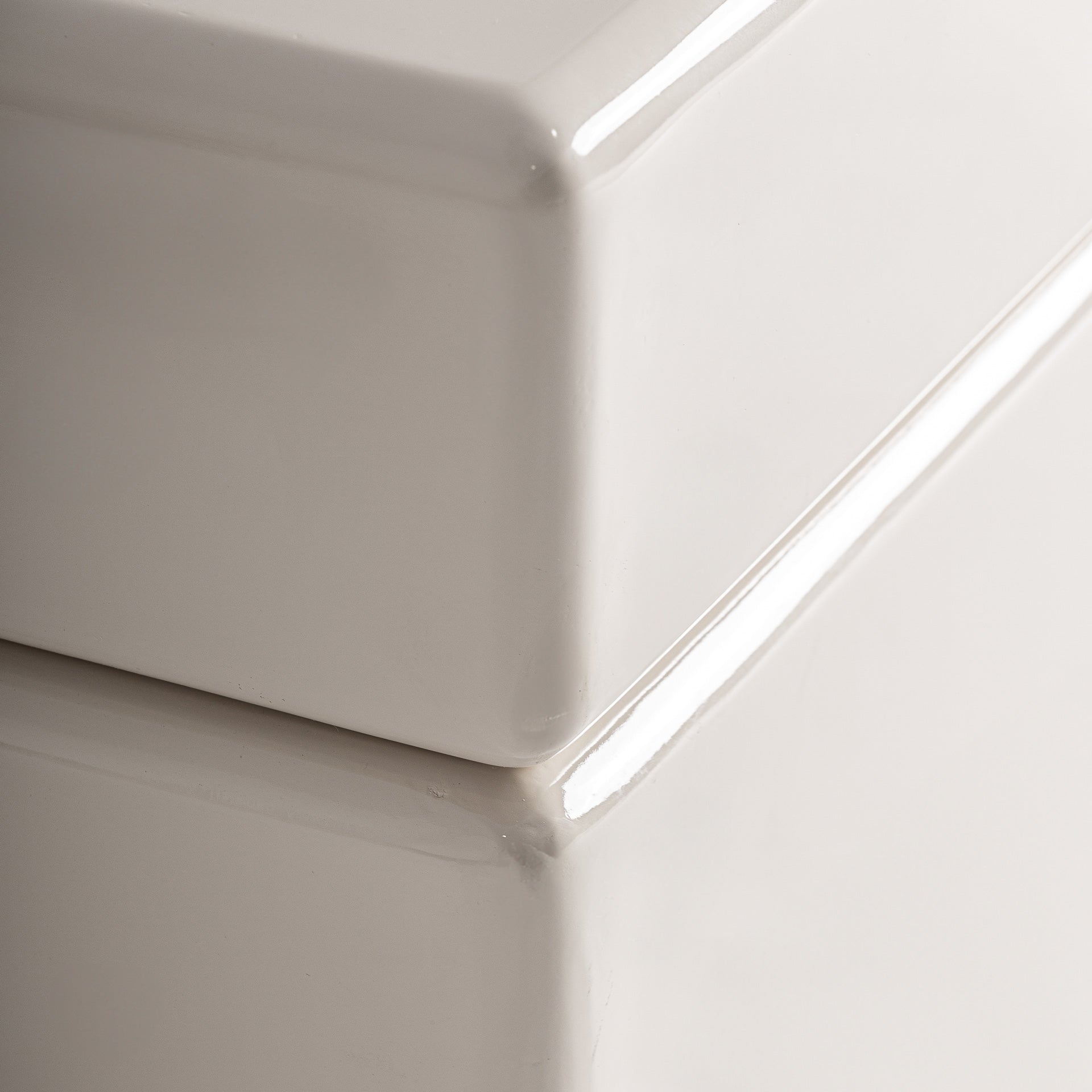 Table basse caree bois blanc cassé | VICAL Whiel | REMO-HOME, mobilier design et décoration d'intérieur