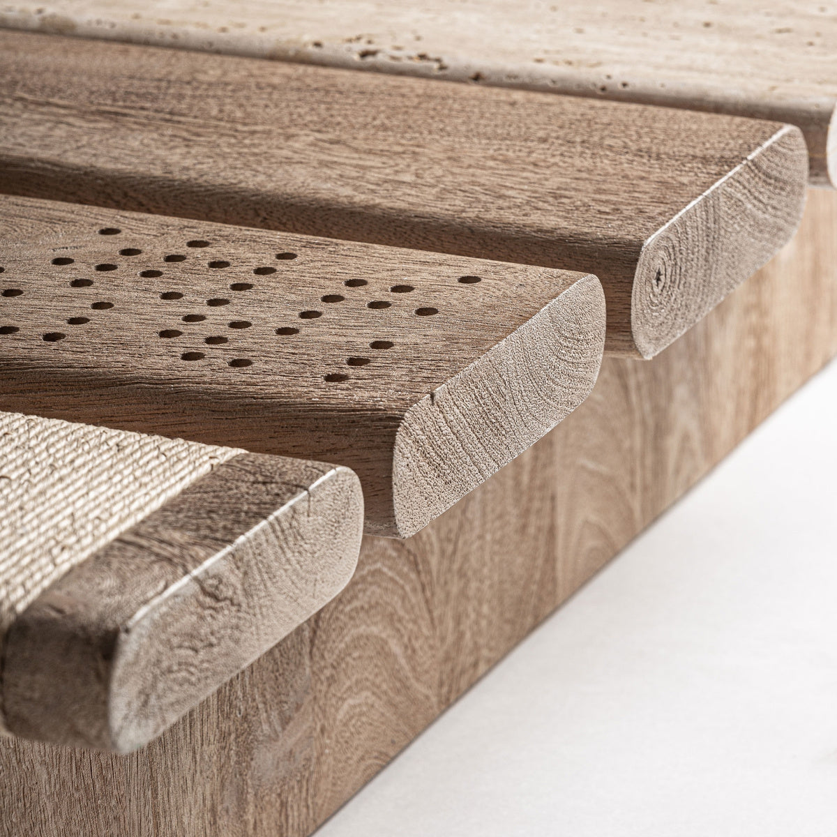 Table basse carrée en bois et travertin | VICAL Jacquard | REMO-HOME, mobilier design et décoration d'intérieur