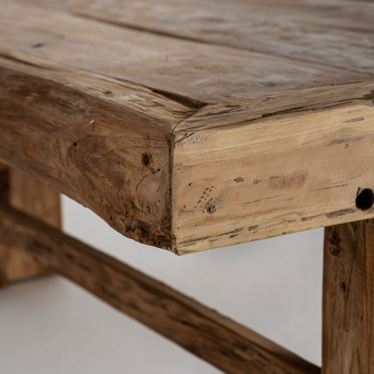 Table basse en teck marron | VICAL Kerp | REMO-HOME, mobilier design et décoration d'intérieur