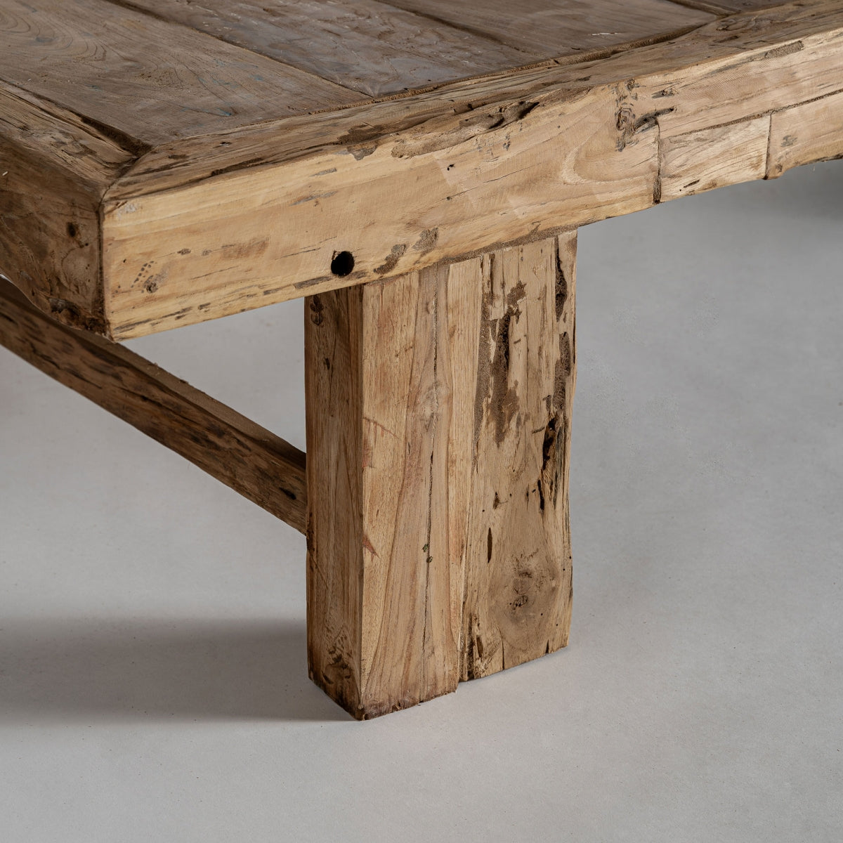 Table basse en teck marron | VICAL Kerp | REMO-HOME, mobilier design et décoration d'intérieur