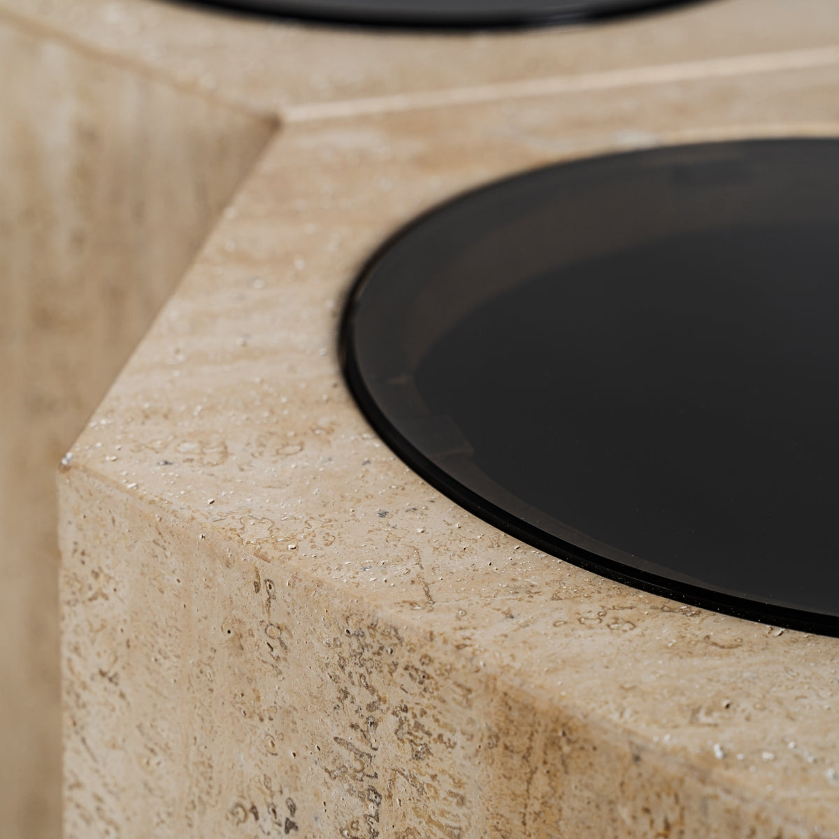 Table basse en travertin (lot de 3) | Vical Thiennes | REMO-HOME, mobilier et décoration d'intérieur