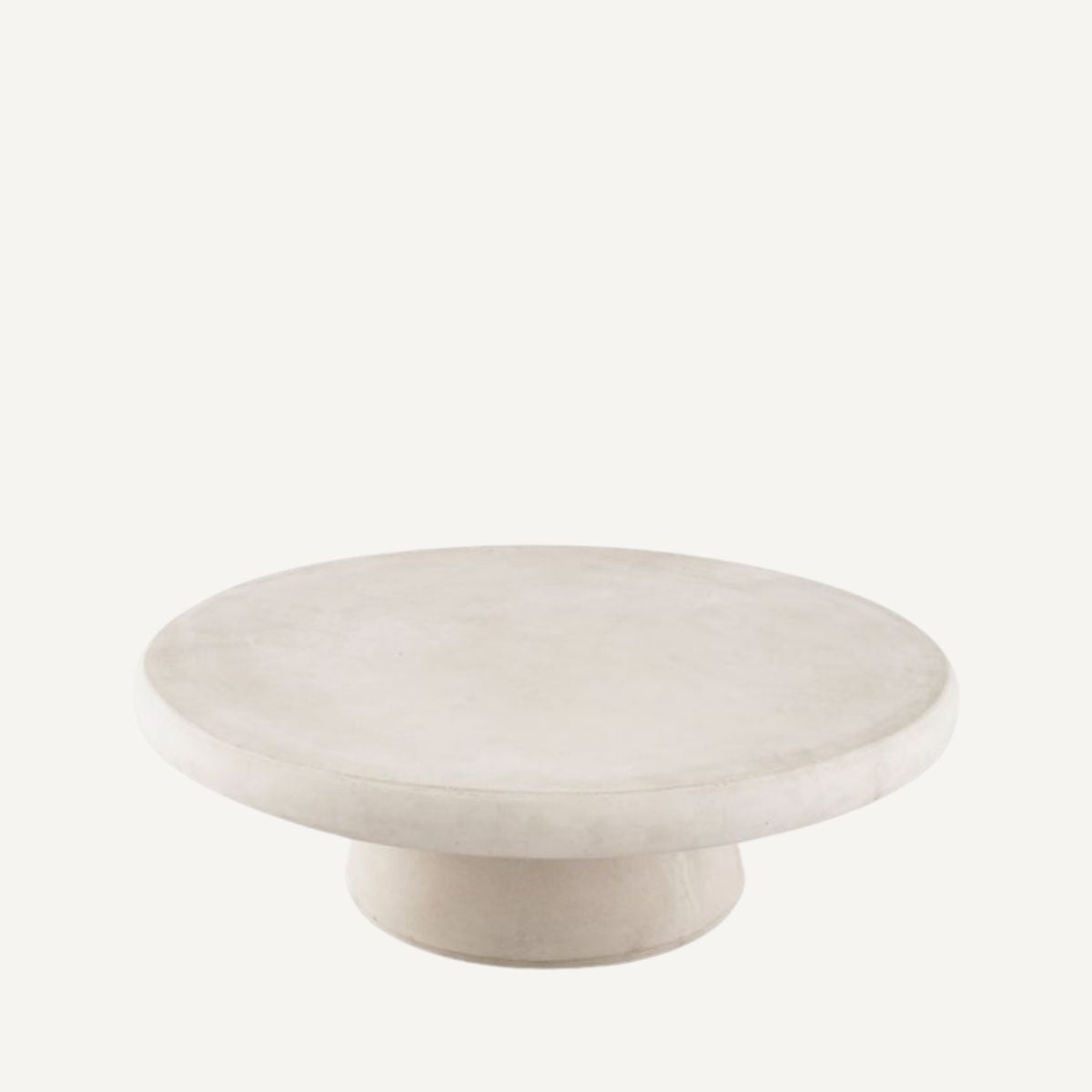 Table basse extérieur en béton crème | Eichholtz Cleon | REMO-HOME, mobilier et décoration d'intérieur