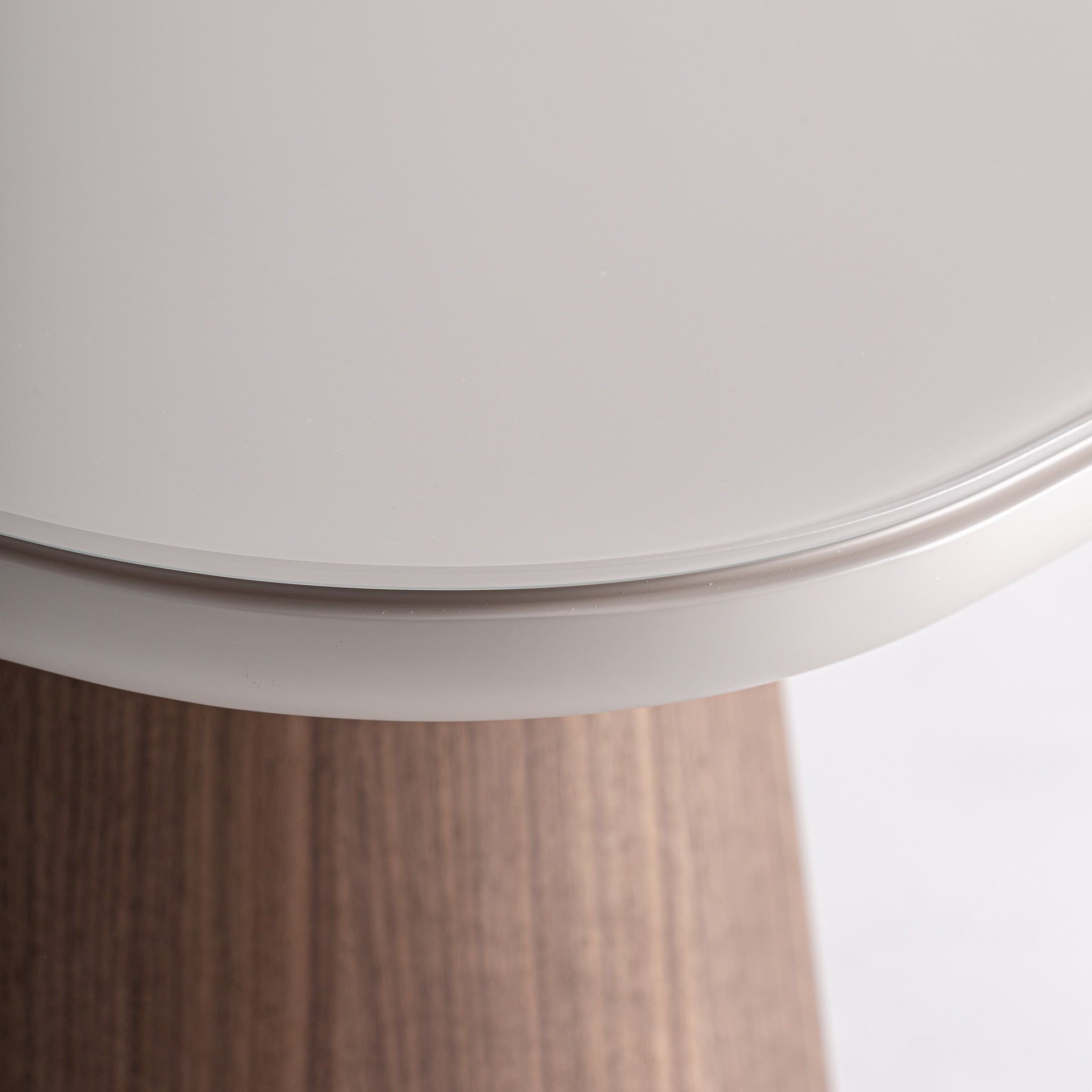 Table basse torksey ronde bois frêne brun et verre trempé beige | VICAL HOME | REMO-HOME, mobilier design et décoration d'intérieur