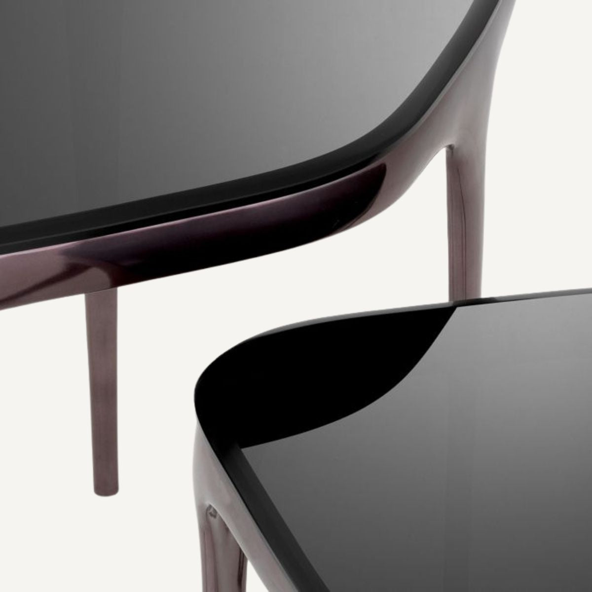 Table d'appoint dorée en verre fumé (lot de 2) | Eichholtz Deacon | REMO-HOME, mobilier et décoration d'intérieur