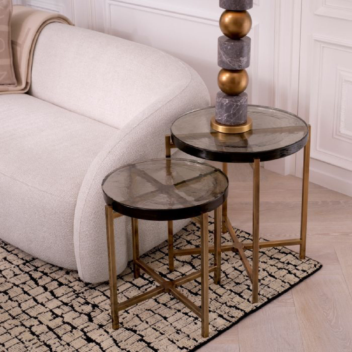 Table d'appoint dorée en verre soufflé (lot de 2) | Eichholtz Haymann | REMO-HOME, mobilier et décoration d'intérieur