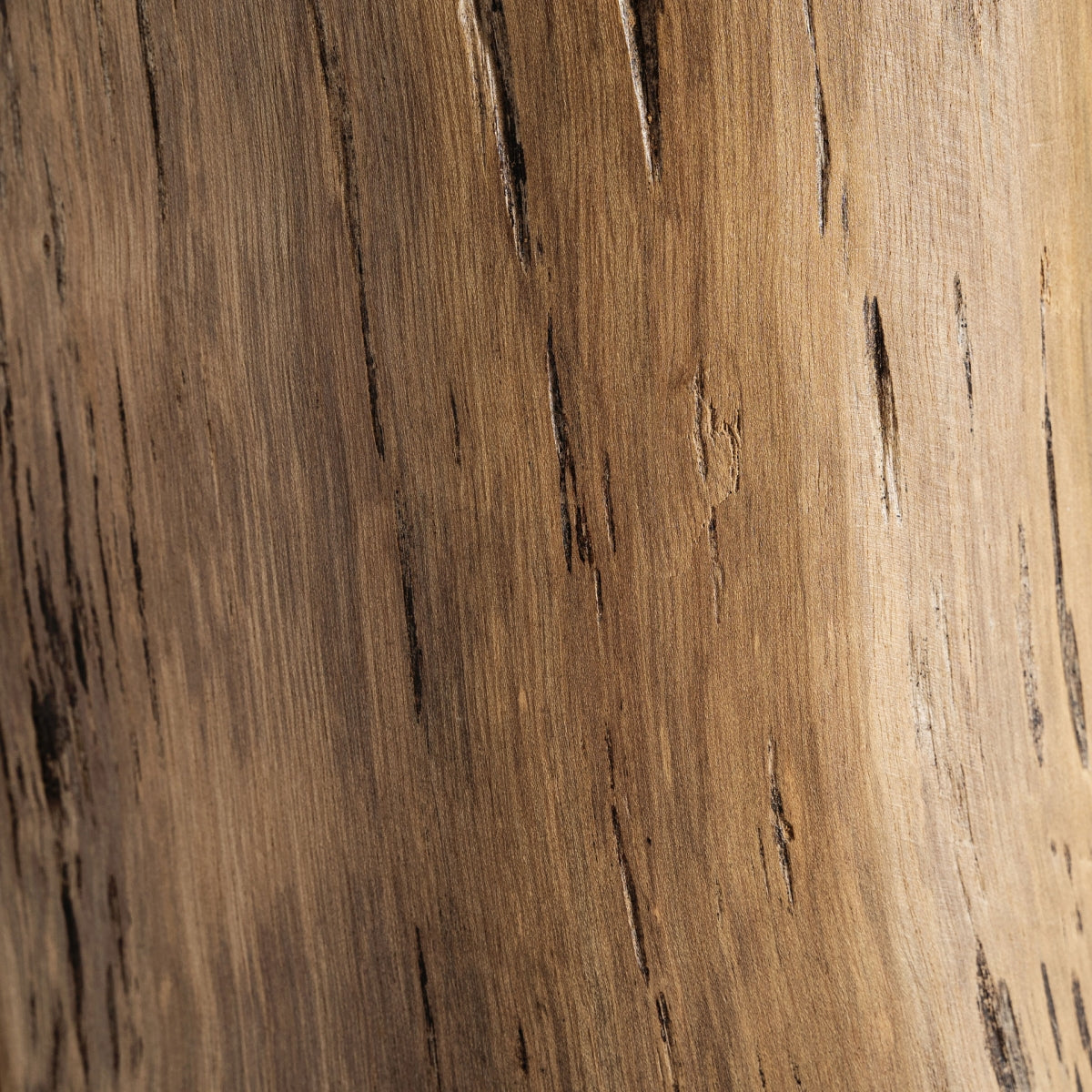 Table d'appoint en bois de suar | VICAL Obernai | REMO-HOME, mobilier design et décoration d'intérieur