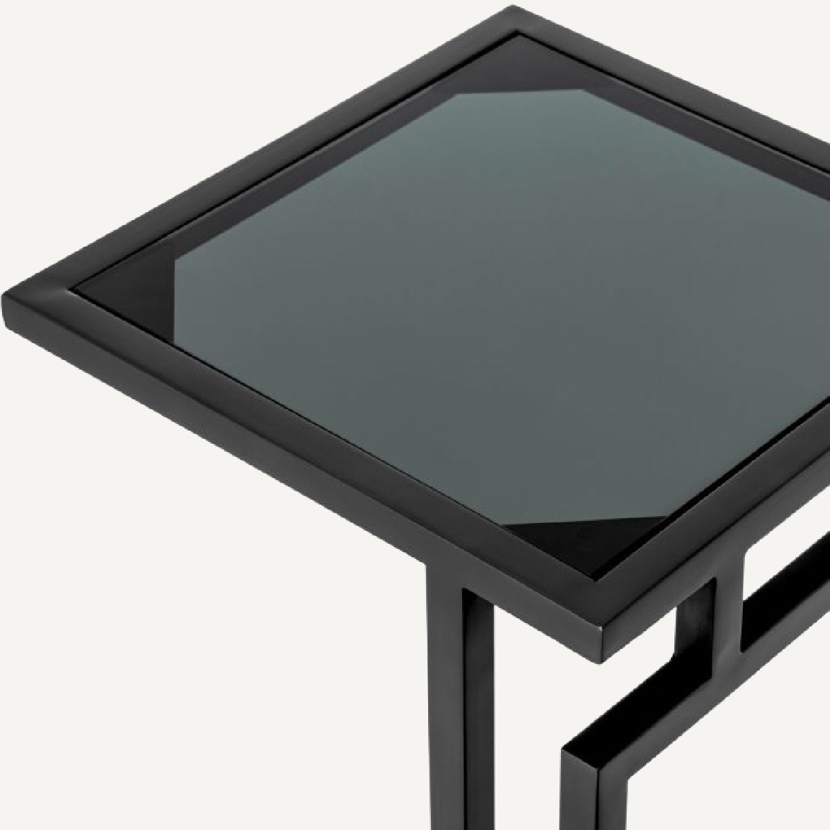 Table d'appoint en bronze et verre fumé | Eichholtz Marcus | REMO-HOME, mobilier et décoration d'intérieur