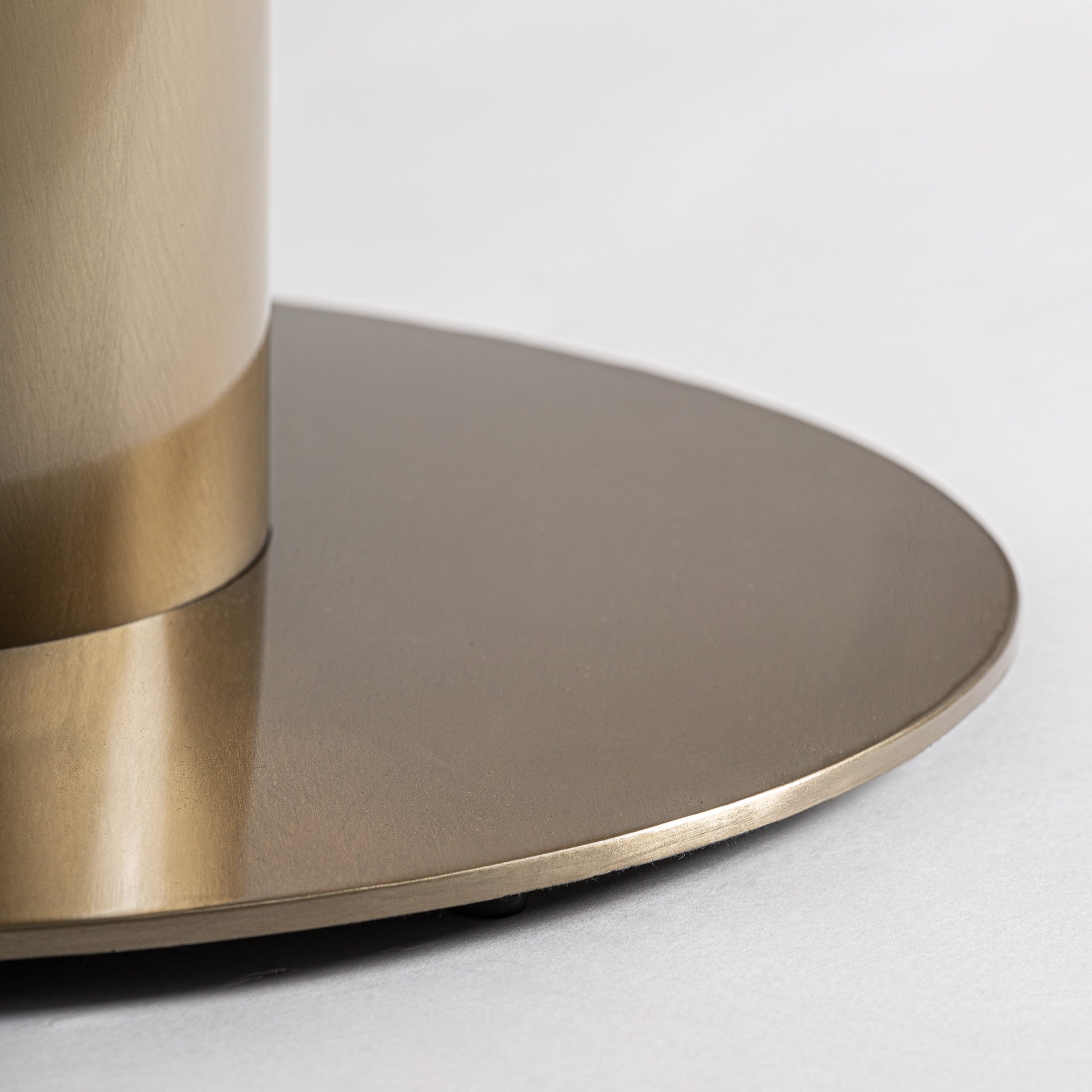 Table de bar compact noir 76 cm | VICAL Tasque | REMO-HOME, mobilier design et décoration d'intérieur