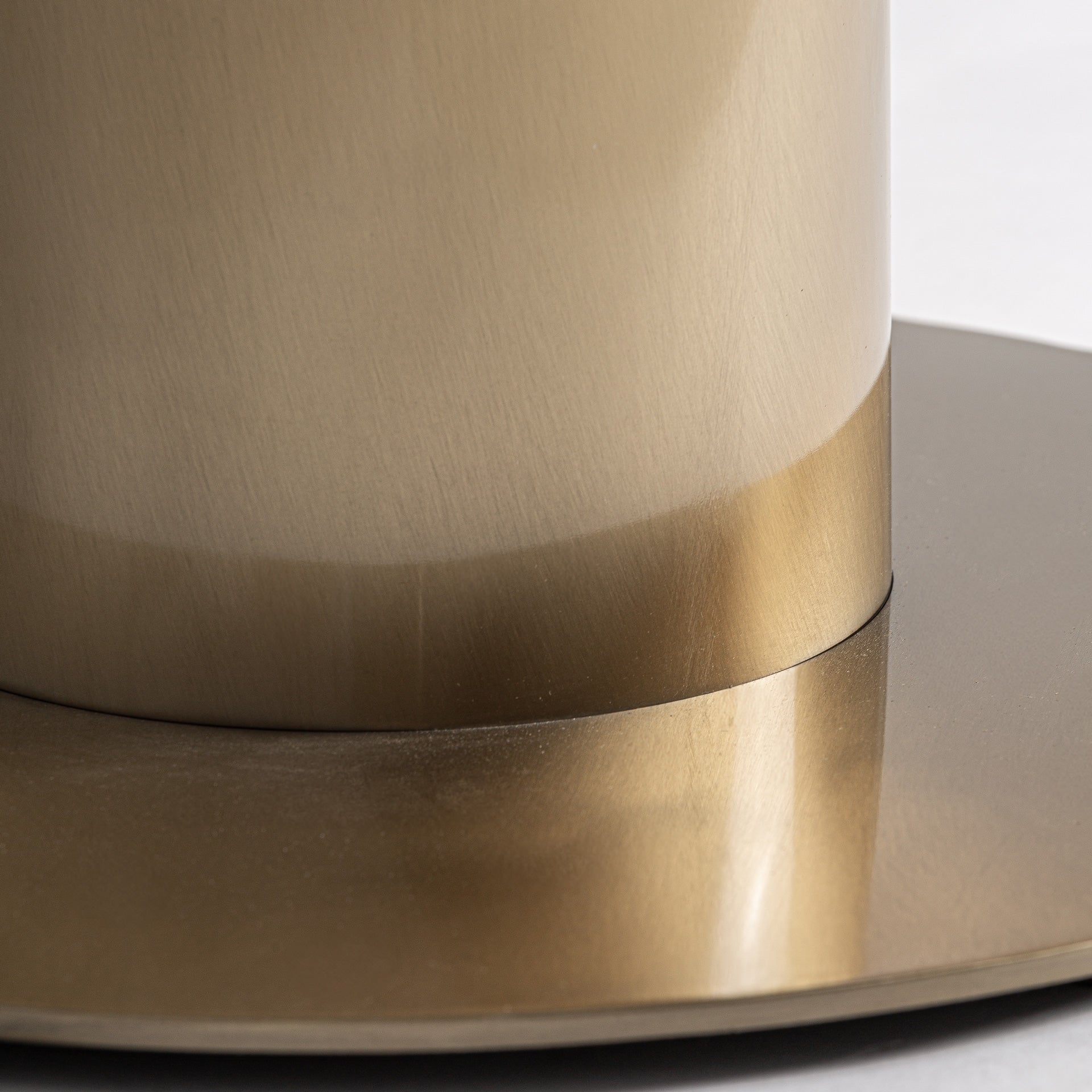 Table de bar compact noir 76 cm | VICAL Tasque | REMO-HOME, mobilier design et décoration d'intérieur